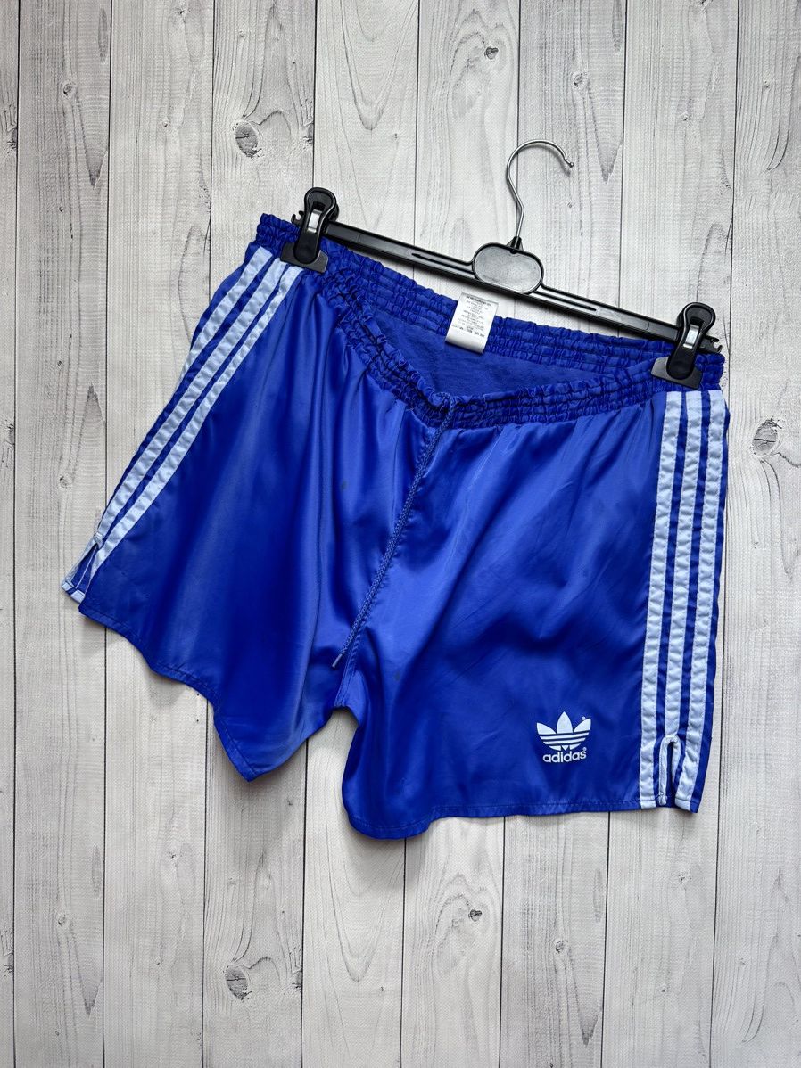 Adidas × Vintage Vintage adidas originals shorts size M logo Size US 32 / EU 48 - 1 Thumbnail