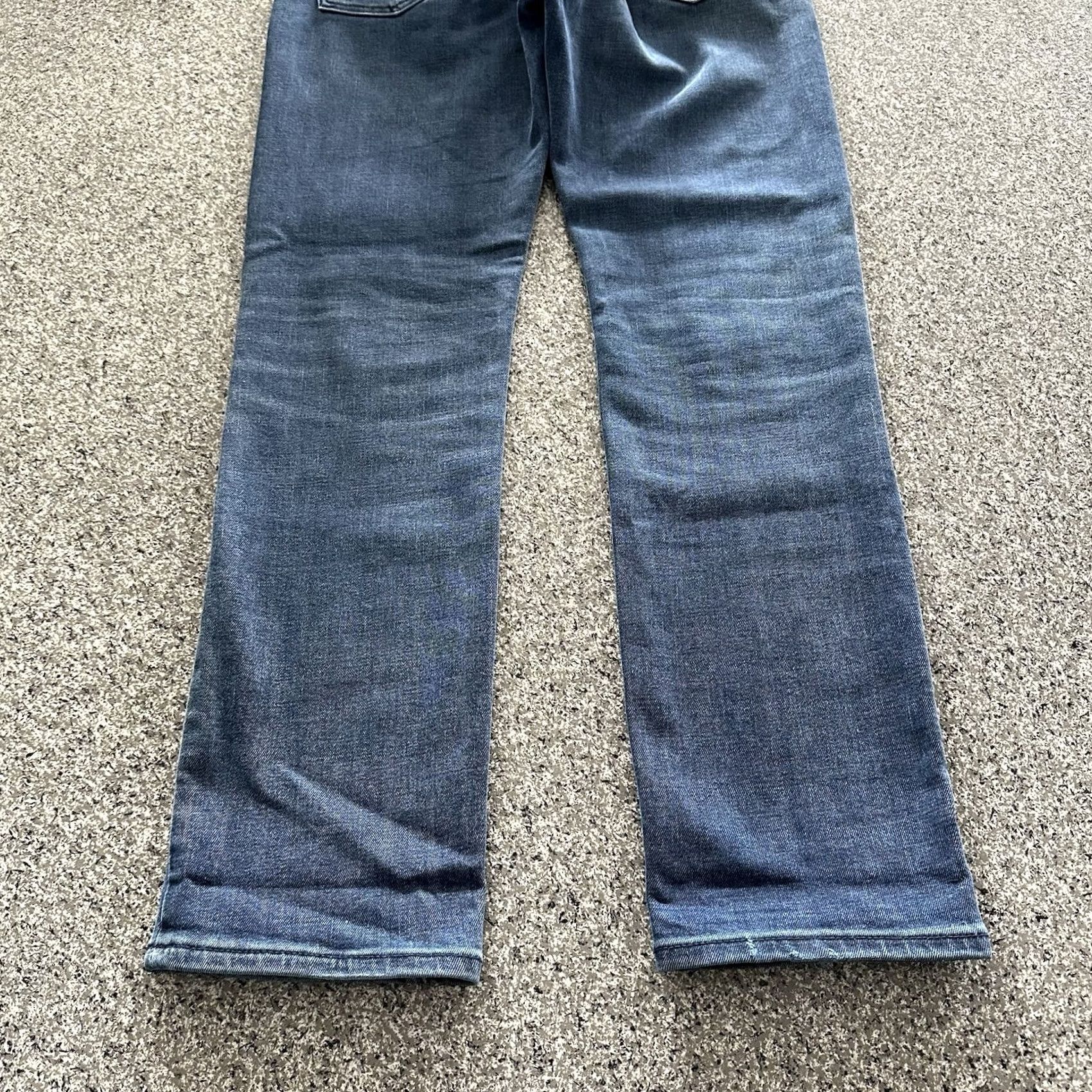 Gap Gap 1969 Jeans Men Slim 30 x 30 Blue Denim 5-Pocket Straight Jeans 1969 Gap Mens Slim Straight Jeans Blue/Denim 30in Inseam 30in Waist 38? Size US 38 / EU 54 - 5 Thumbnail