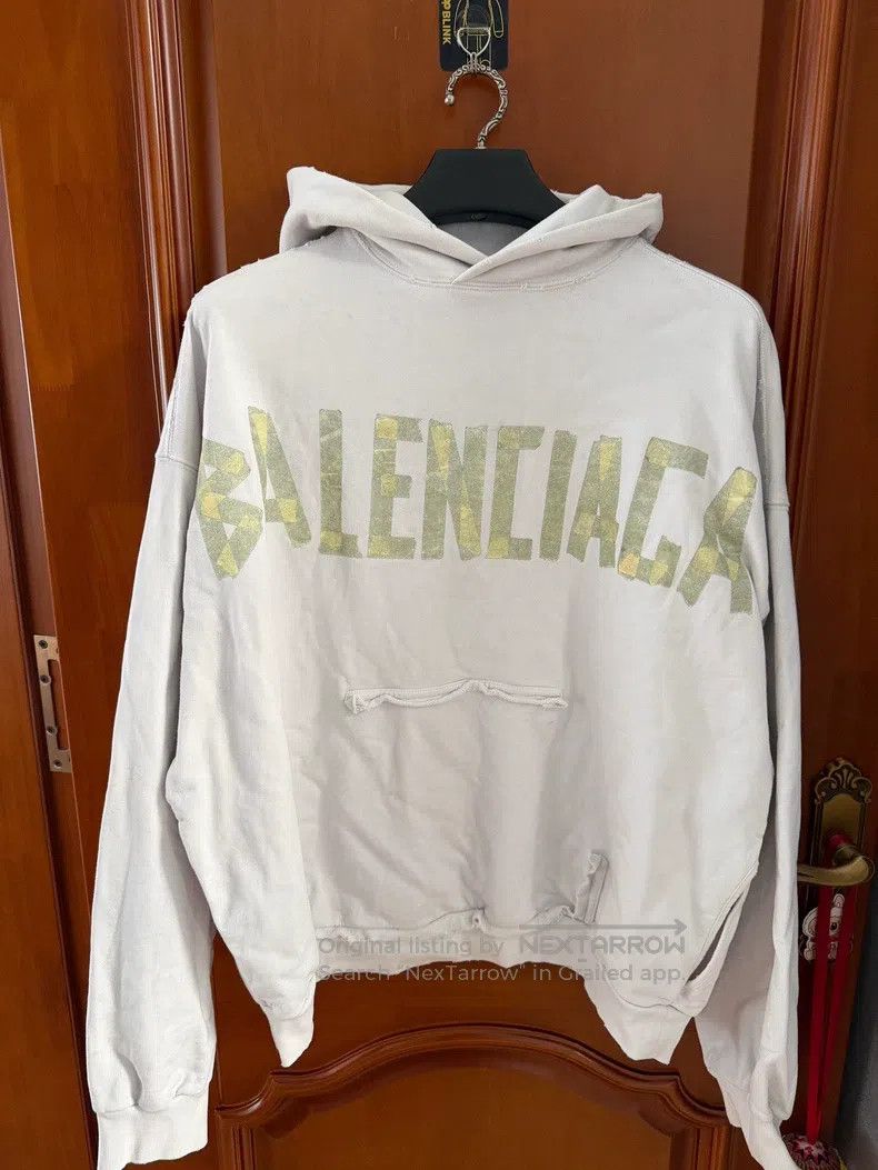 Balenciaga Balenciaga White Ripped Tape Letter Print Hooded Sweatshir Size US M / EU 48-50 / 2 - 1 Thumbnail