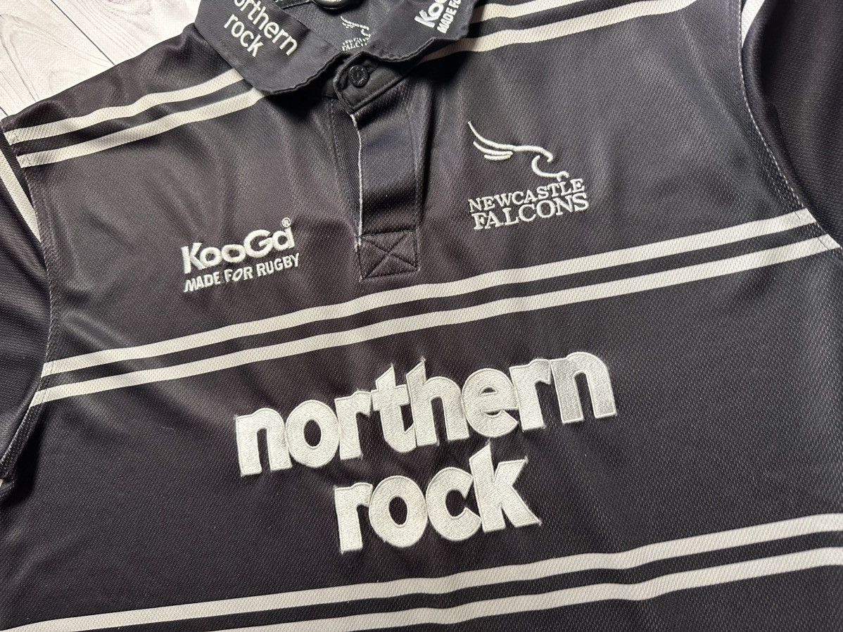 Vintage Vintage Rugby jersey New Castle Falcons size XL logo rare Size US XL / EU 56 / 4 - 3 Thumbnail