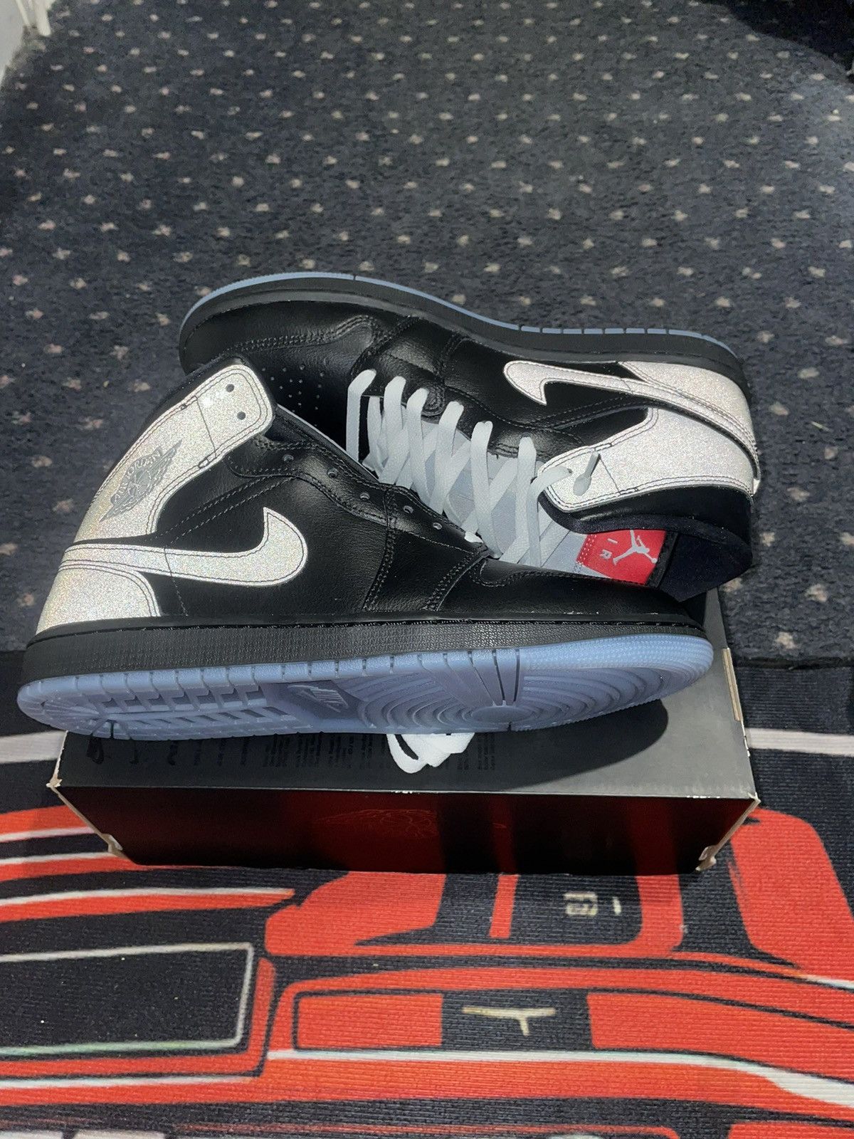 Nike - Nike Air Jordan 1 Mid Se BLACK-WOLF GREY Size US 11.5 / EU 44-45 - 2 Thumbnail
