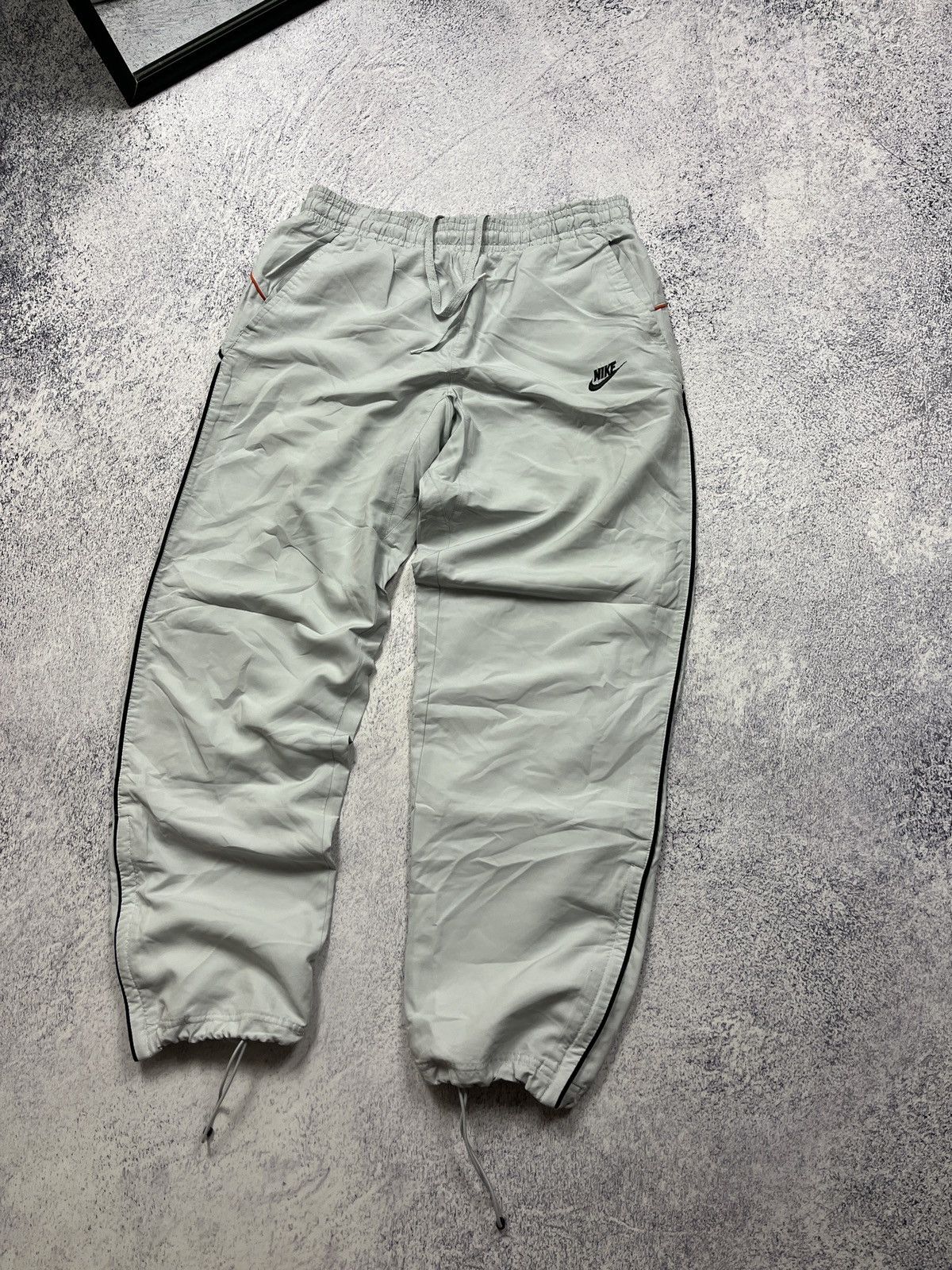 Vintage 00's Y2K Nike Grey Nylon Track Pants Hype Streetwear