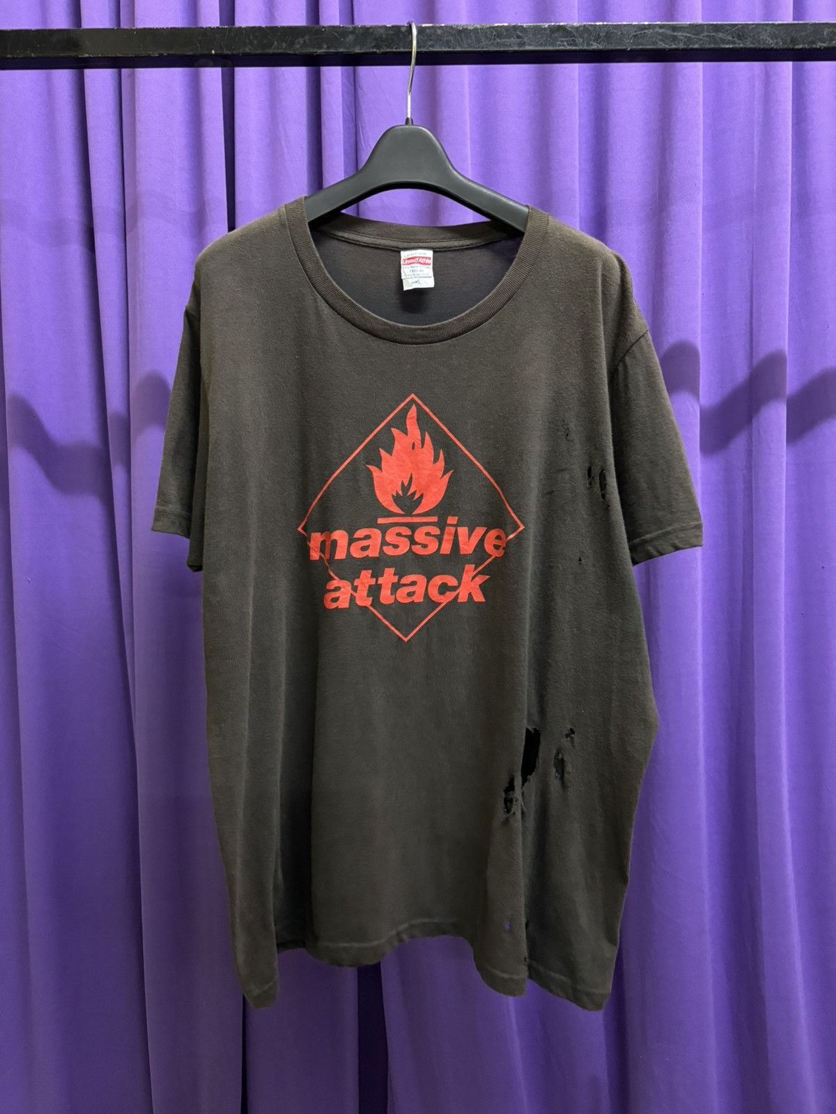 Band Tees rare massive attack distressed sun faded thrashed erd style Size US XL / EU 56 / 4 - 1 Thumbnail