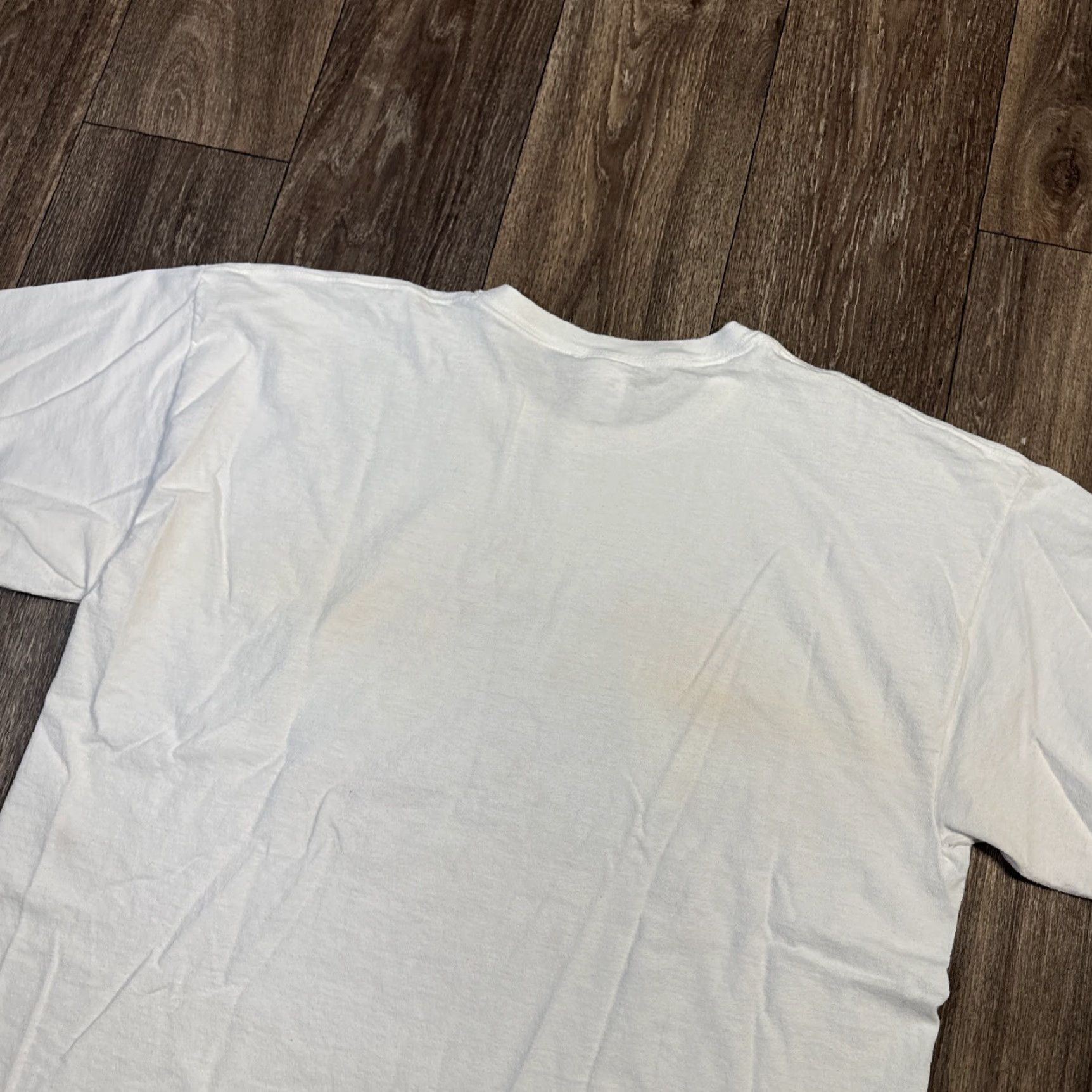 CHOCOOLATE VINTAGE M&M’s Candy Chocolate Promo Grill Nut White Graphic T-Shirt XL Men White 2000s Y2K Mens XL Size US XL / EU 56 / 4 - 7 Thumbnail