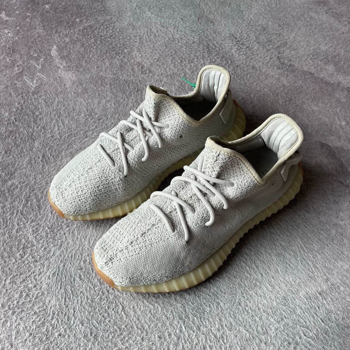 Yeezy Yeezy Lowtop Sneakers 43 Men Size US 10 / EU 43 - 1 Thumbnail