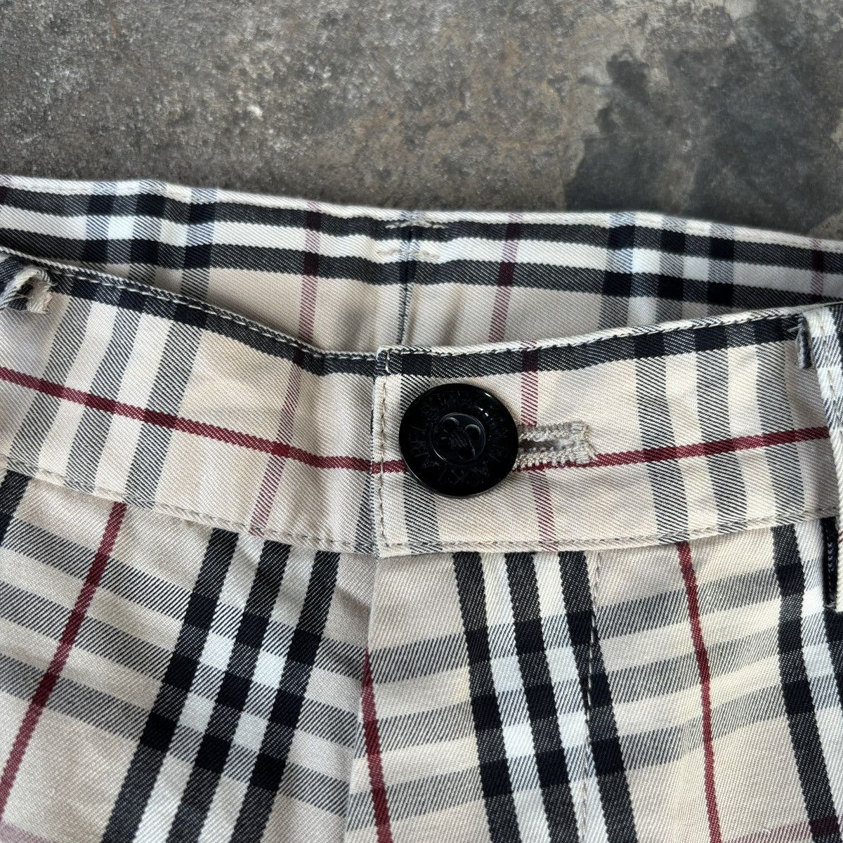 Burberry Vintage Burberry nova check Cargo short pants Size US 27 - 3 Thumbnail