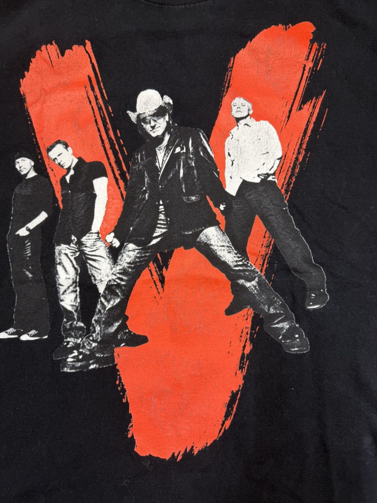 Vintage 2005 U2 Vertigo Concert Tour T-shirt Size US L / EU 52-54 / 3 - 4 Thumbnail