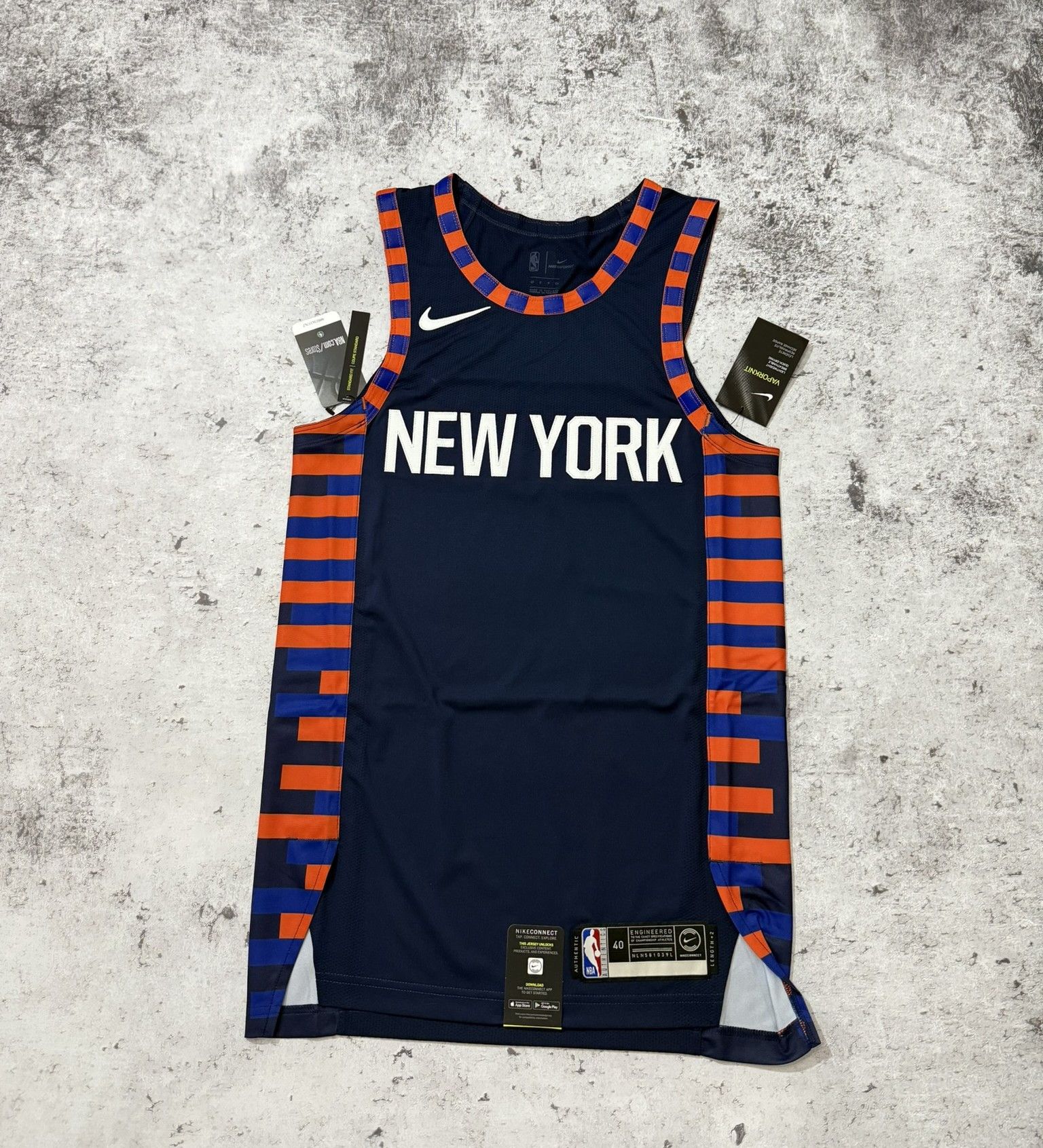Nike New York Knicks VAPORKNIT Blank NBA Jersey RRP200$ Size US S / EU 44-46 / 1 - 1 Thumbnail