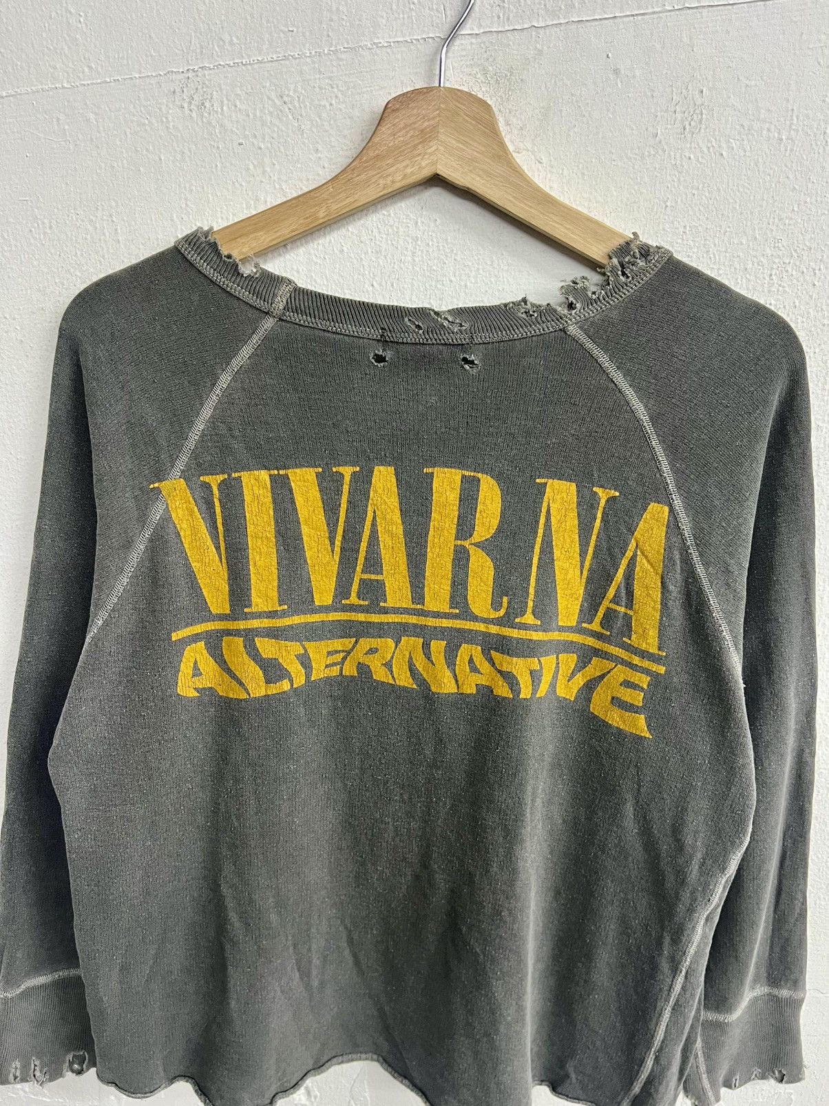 Japanese Brand RNA INC VIVARNA GRUNGE RIPPED LONGSLEEVE SWEAT Size US M / EU 48-50 / 2 - 13 Thumbnail