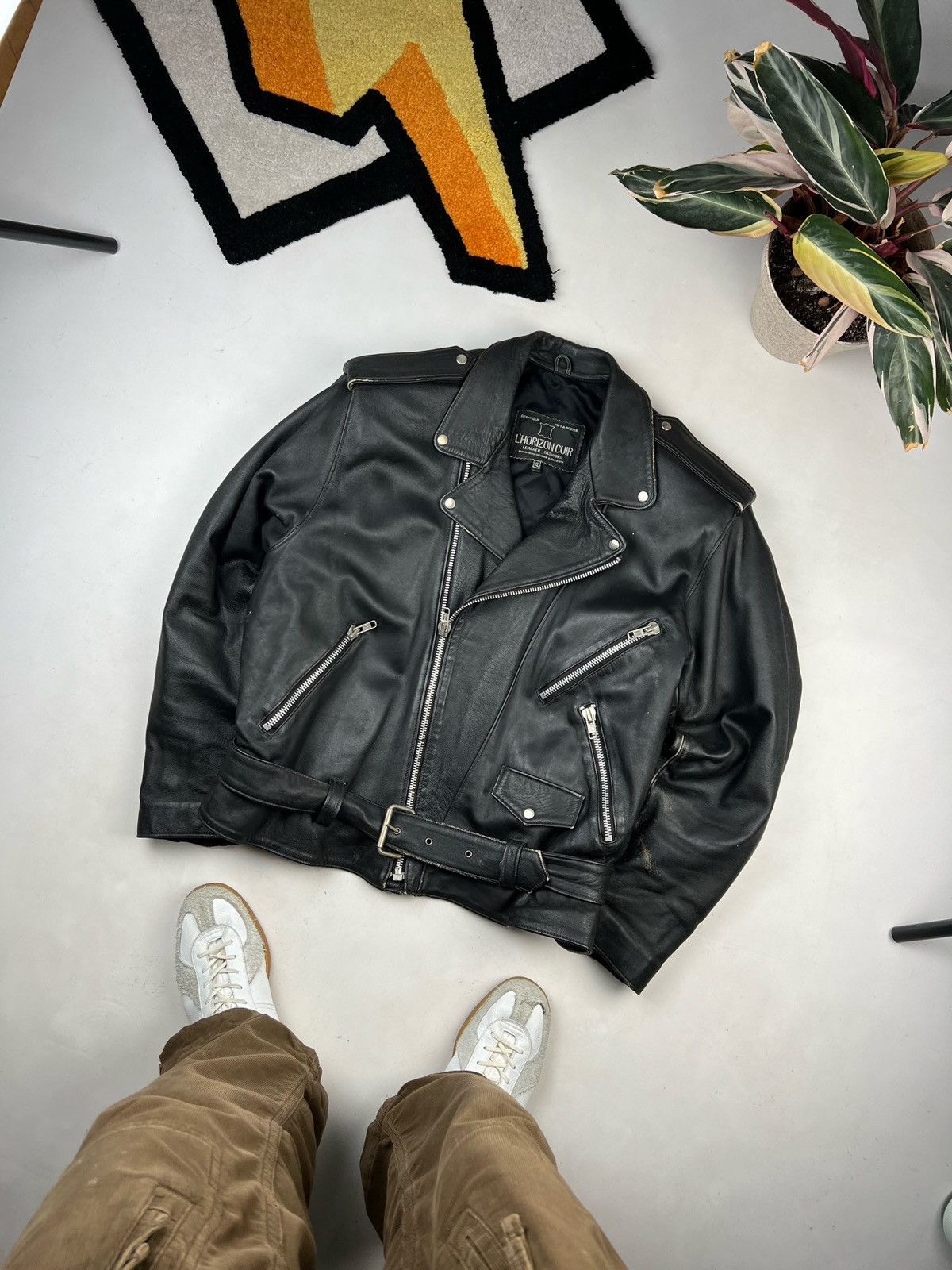 Vintage Vintage Perfecto Leather Jacket Distressed Size US XL / EU 56 / 4 - 1 Thumbnail