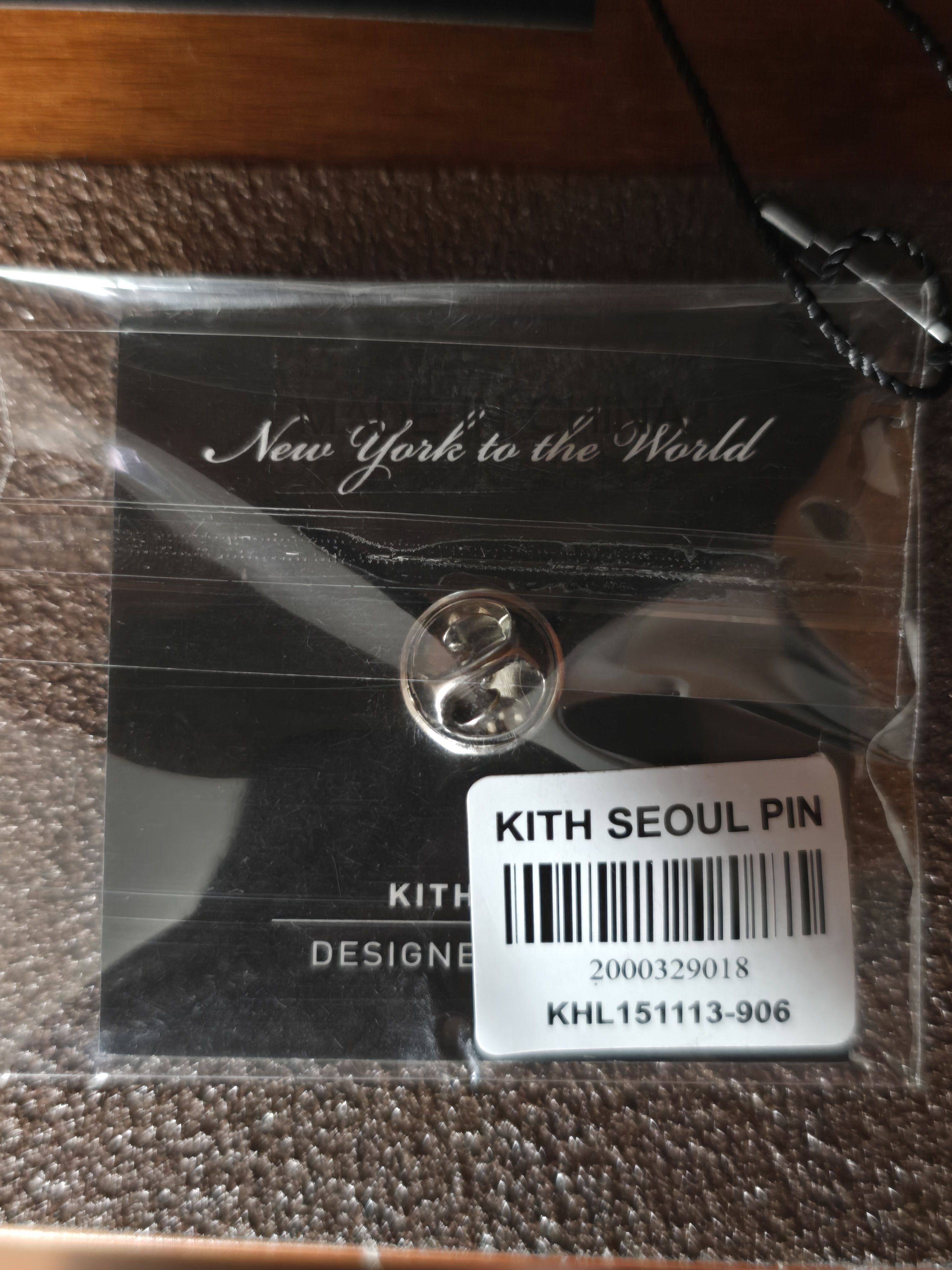 Kith Kith Seoul Korea store exclusive pin Size ONE SIZE - 4 Thumbnail