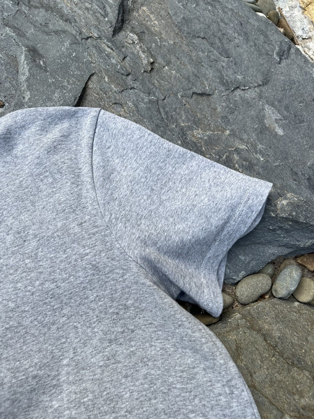 Designer × Tom Ford Tom Ford basic grey stretchy t-shirt tee crewneck slim fit Size US L / EU 52-54 / 3 - 7 Thumbnail