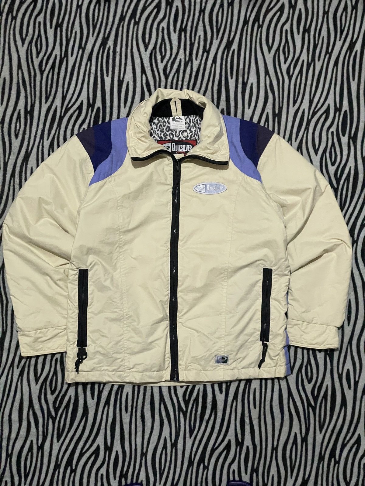 Quiksilver × Vintage Vintage Quiksilver Mens Snow Beige Jacket Grey Q-Tron Plush Size US XL / EU 56 / 4 - 2 Thumbnail