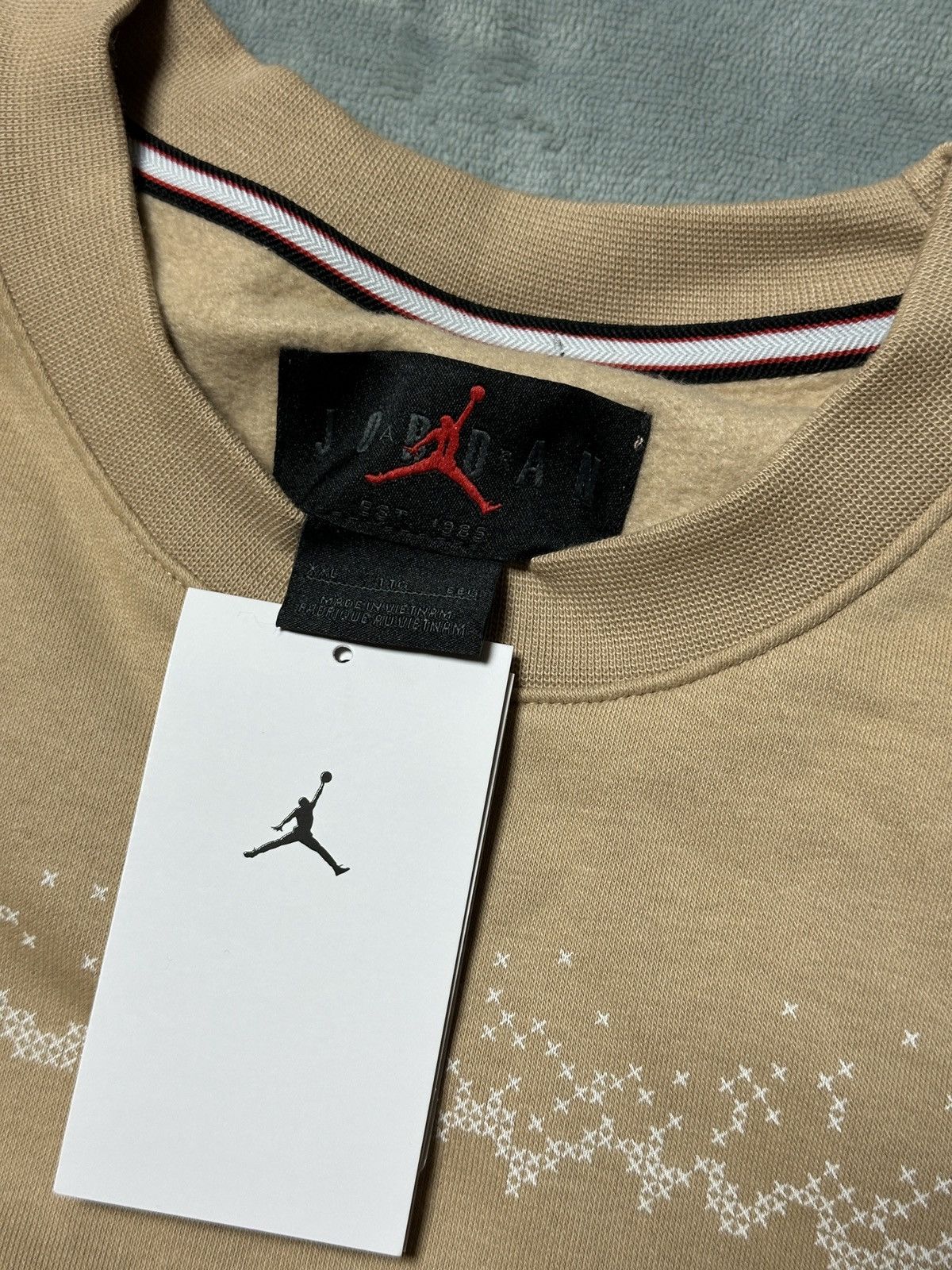 Jordan Brand Jordan Ugly Sweater Holiday Crewneck Size XL Hemp Sweatshirt Size US XL / EU 56 / 4 - 2 Thumbnail