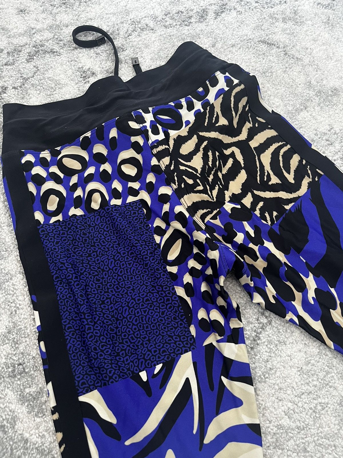 Versace Versace Leopard Print Beachwear Leggings Size 26" / US 2 / IT 38 - 5 Thumbnail