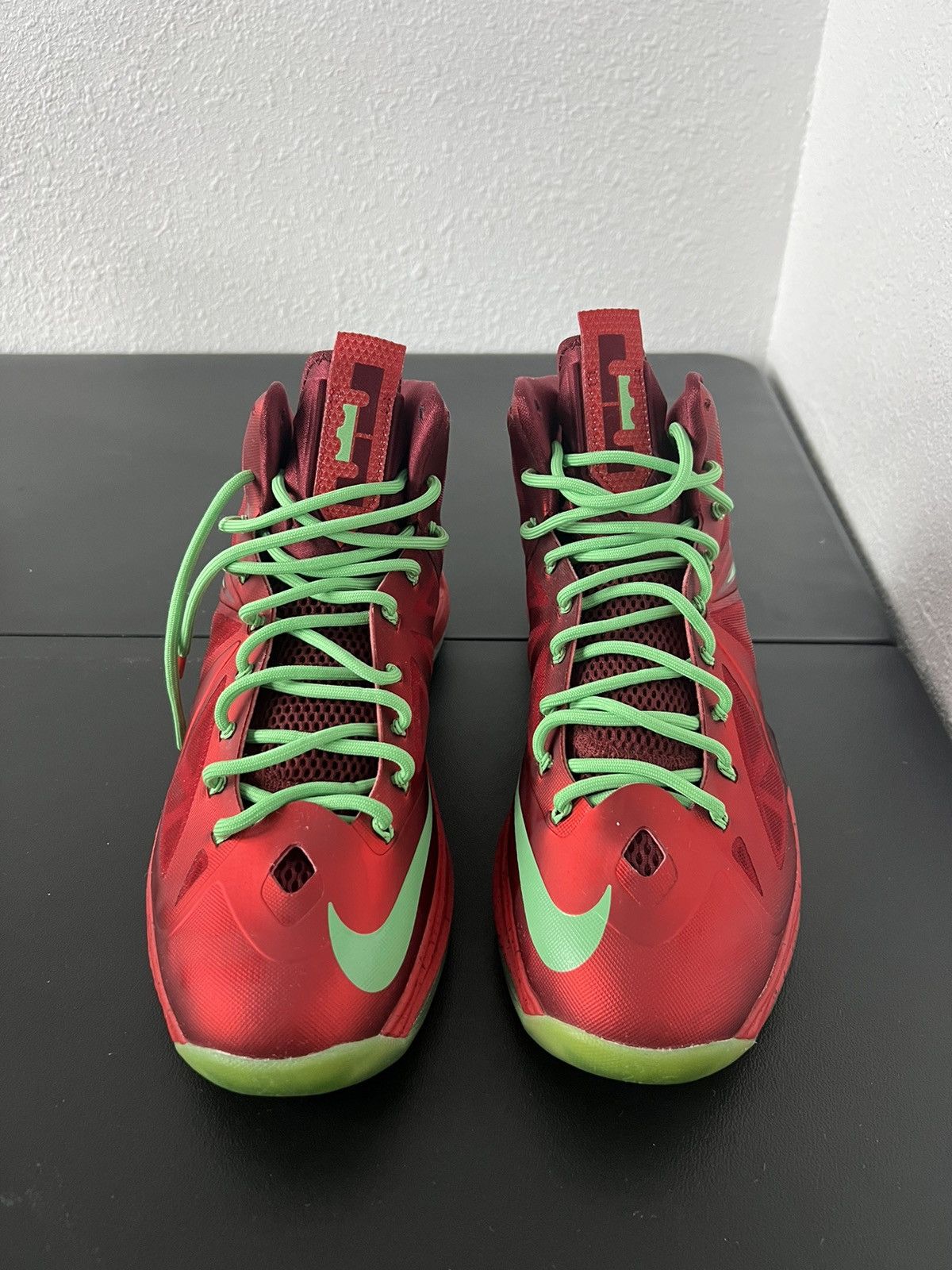 Nike LeBron 10 Christmas Size US 12 / EU 45 - 3 Thumbnail
