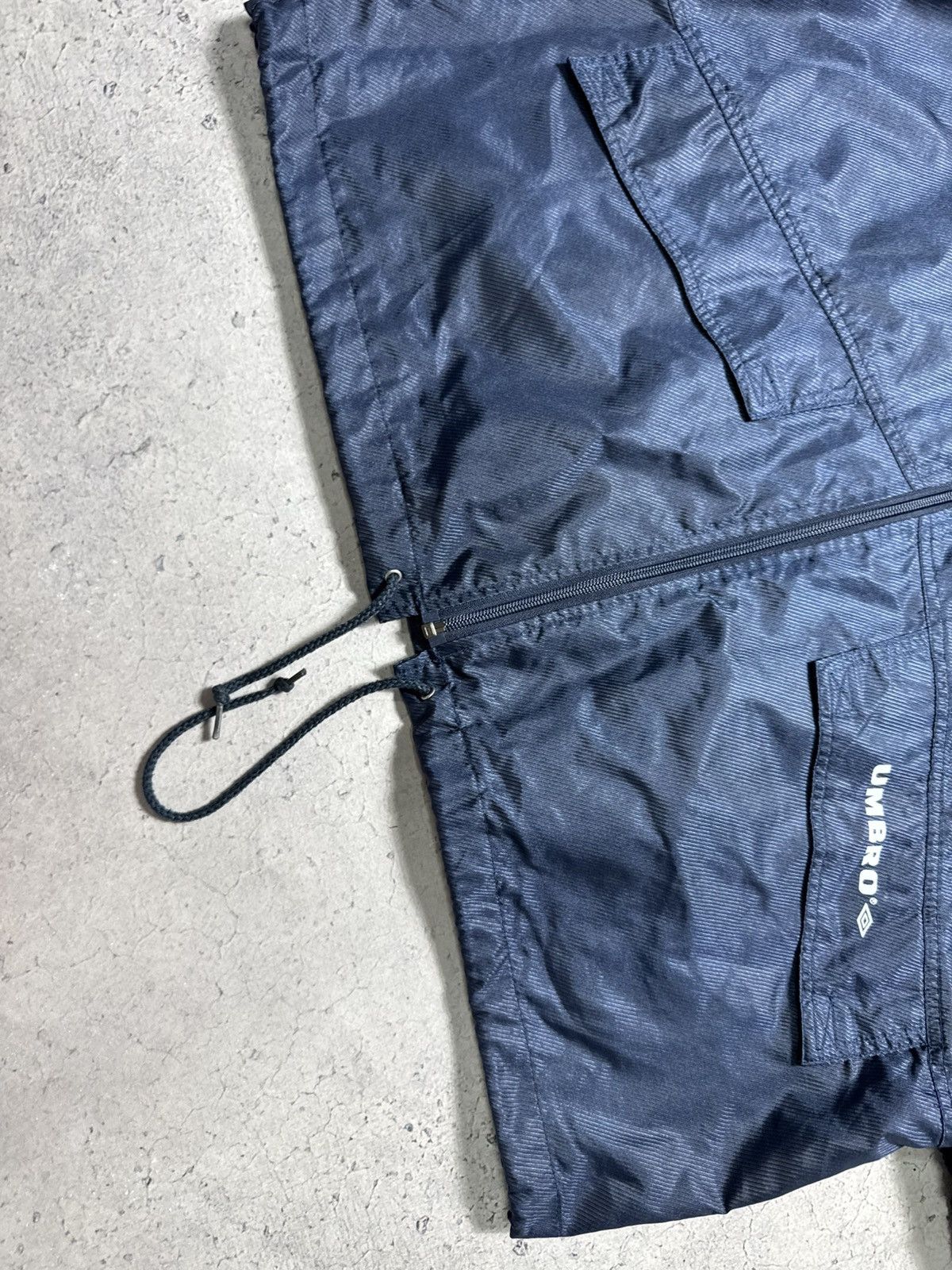 Umbro Umbro Pro Training Vintage 90’s Nylon Jacket Size US M / EU 48-50 / 2 - 4 Thumbnail