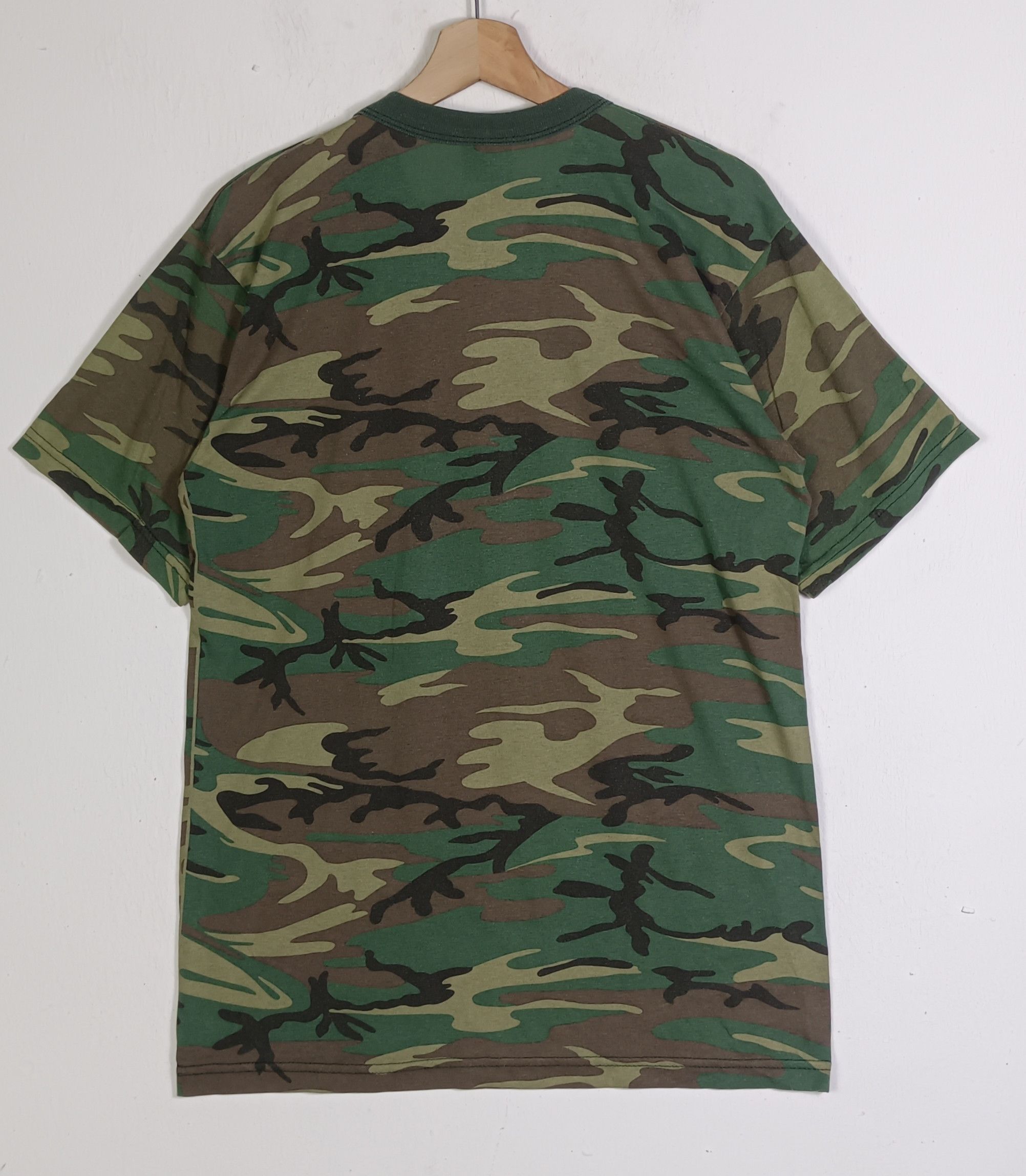 Rothco × Vintage Vintage Rothco Woodland Camo Short Sleeve T Shirt Size US L / EU 52-54 / 3 - 2 Thumbnail