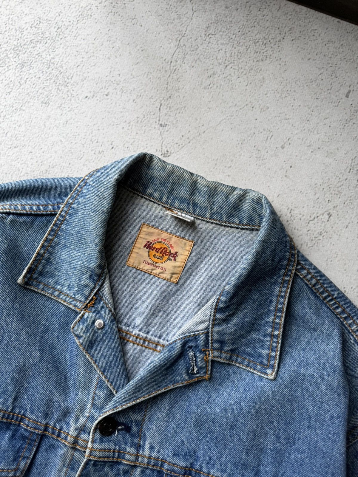 Hard Rock Cafe Hard Rock Cafe New York Vintage True Denim Blue Jeans Jacket Size US XL / EU 56 / 4 - 7 Thumbnail