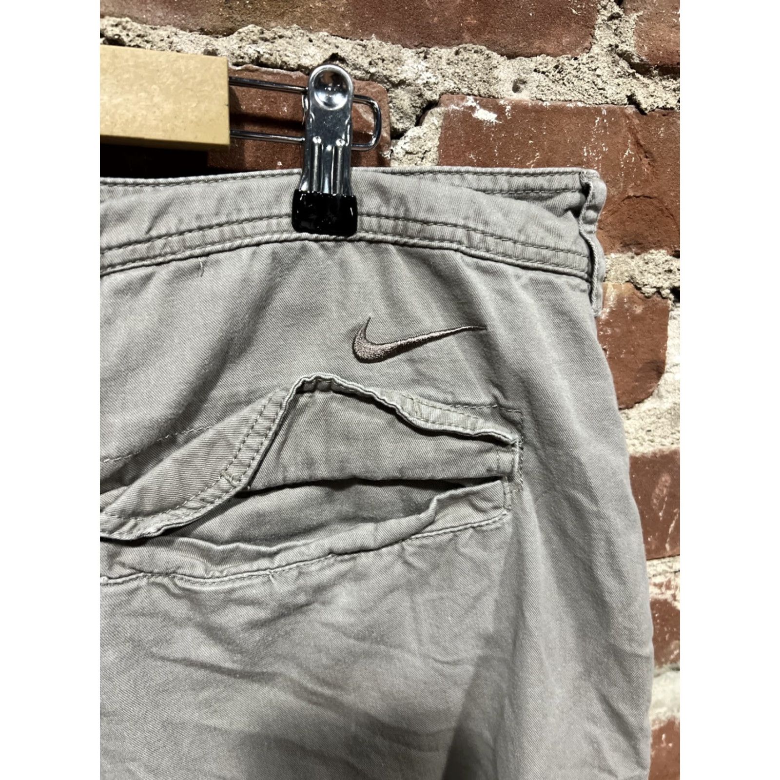 Nike Nike Shorts Cargo Flat Front Beige 38 Mens Cargo Pocket Cotton Regular Slim? (adjust to one word category) Size US 38 / EU 54 - 4 Thumbnail