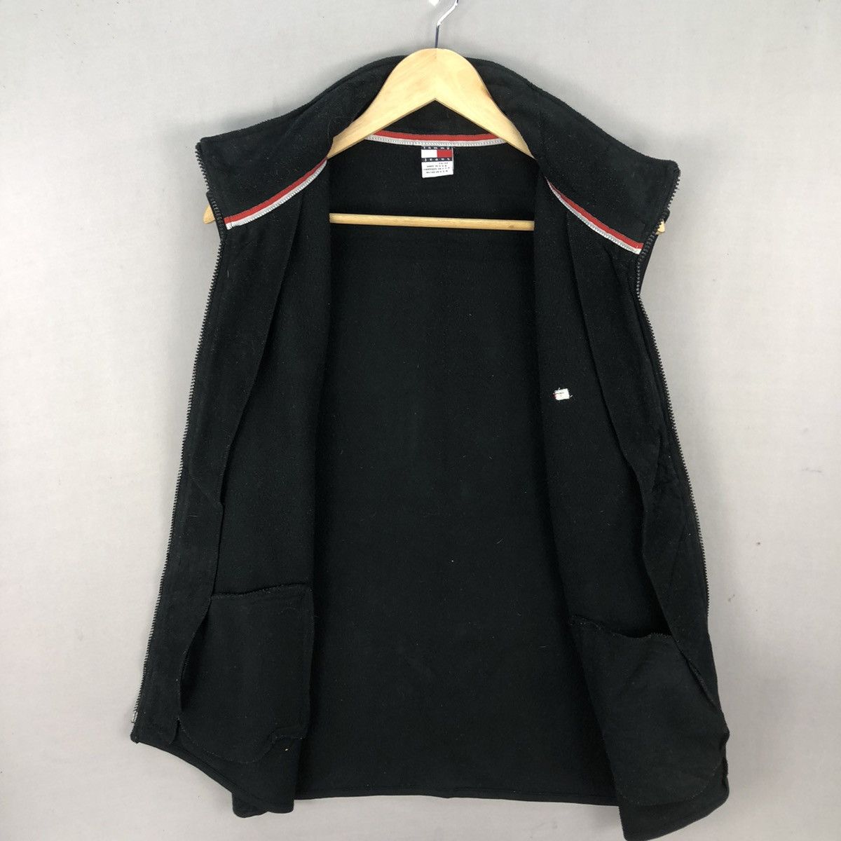 Tommy Hilfiger Vintage 90’s Tommy Jeans Fleece Sleeveless Jacket Size US S / EU 44-46 / 1 - 5 Thumbnail
