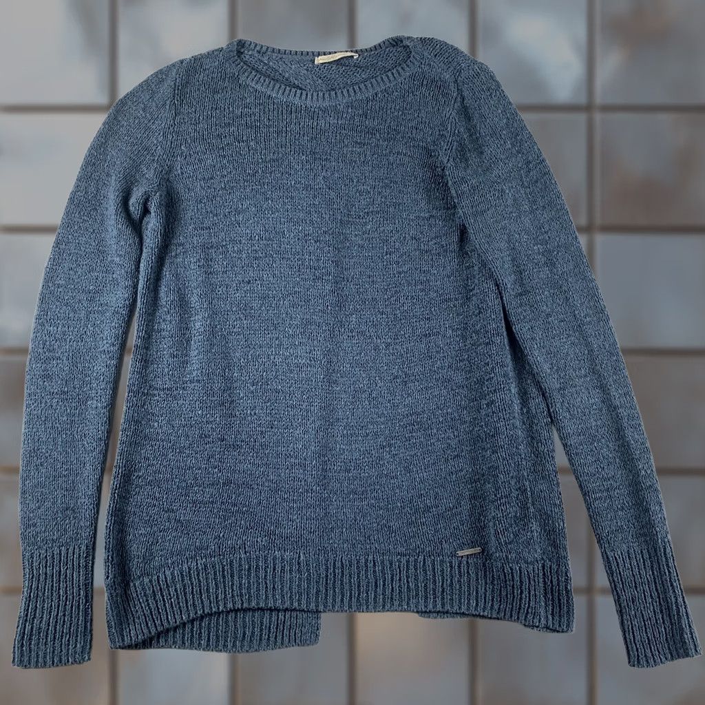 Abercrombie & Fitch ABERCROMBIE FITCH WOMENS SMALL BLUE SWEATER PULLOVER LONG SLEEVE KNIT BACK SLIT Size S / US 4 / IT 40 - 1 Thumbnail