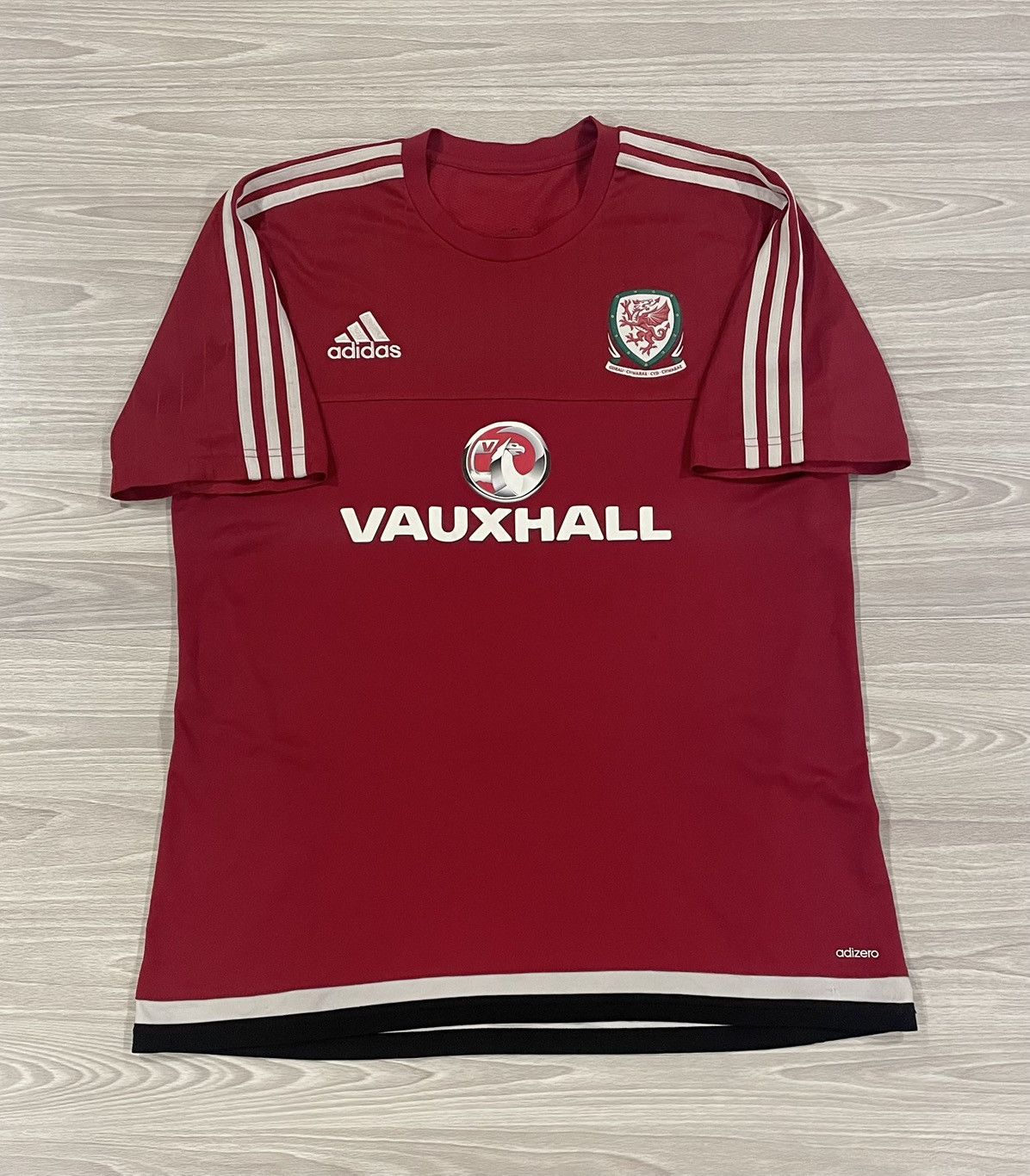Adidas Adidas 2016/17 Wales National Team Soccer Jersey Men’s Large Size US L / EU 52-54 / 3 - 1 Thumbnail