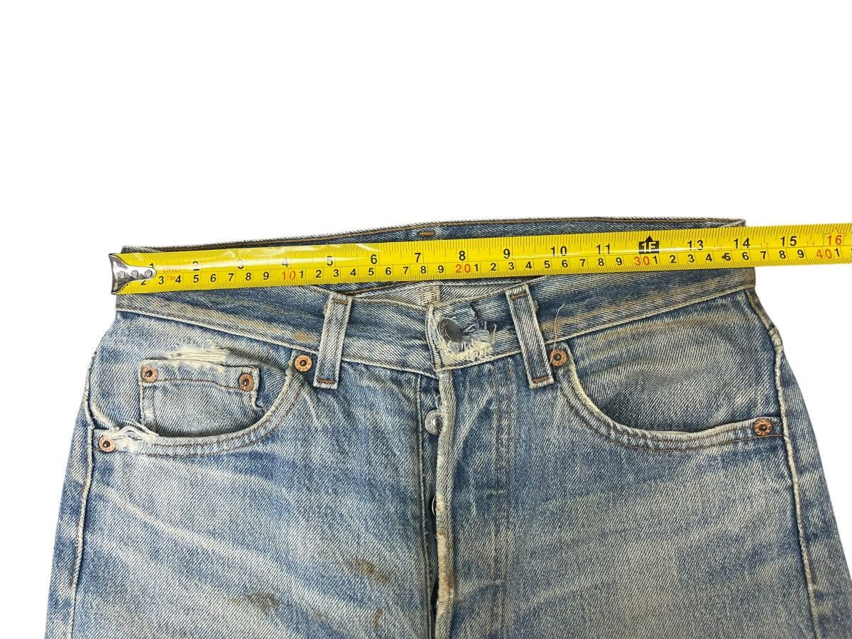 Levi's Vintage Levi’s 501 XX Distressed Jeans Straight Cut Size US 29 - 16 Thumbnail
