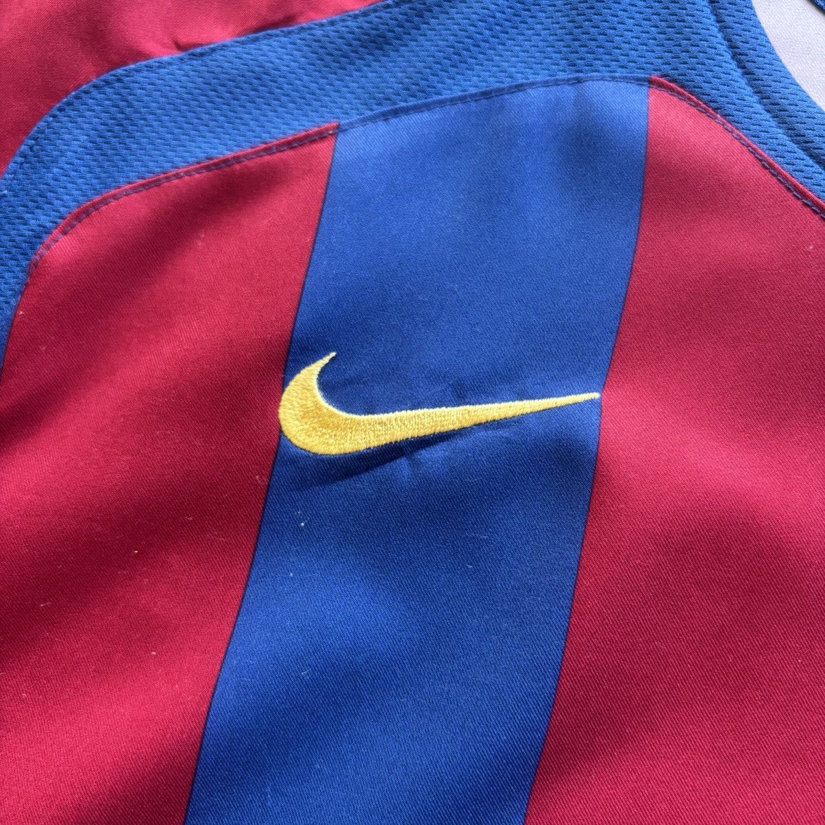 Nike 2005-06 FC Barcelona Home Shirt Ronaldinho #10 🪄🧙🇧🇷 Size US XL / EU 56 / 4 - 6 Thumbnail