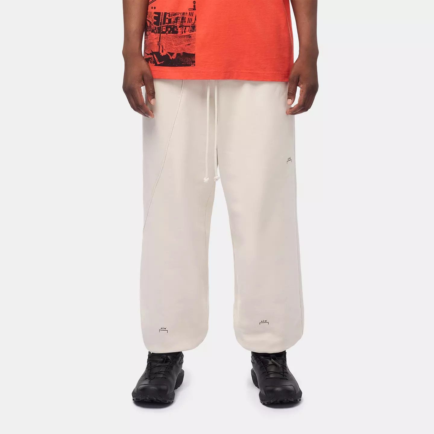 A-COLD-WALL* o1g2r1mq0426 Closed Hem Tapered Sweatpants & Joggers Ivory Size US 34 / EU 50 - 4 Thumbnail