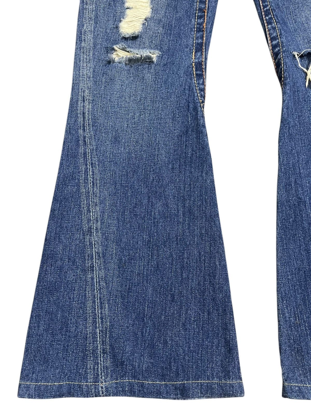 True Religion Vintage True Religion Blue Wash Distressed Bootcut Jeans Size US 28 / EU 44 - 6 Thumbnail