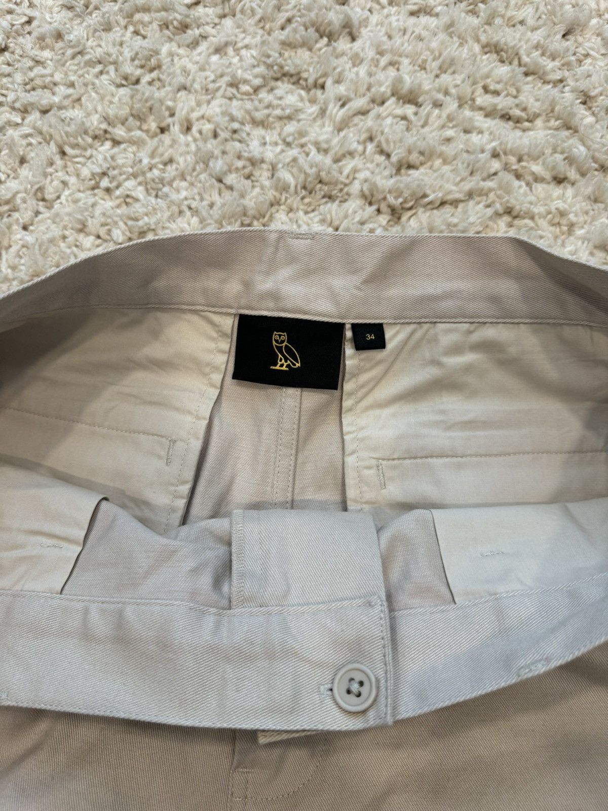 October's Very Own October’s Very Own (OVO) Beige Chino Shorts Size US 34 / EU 50 - 4 Thumbnail