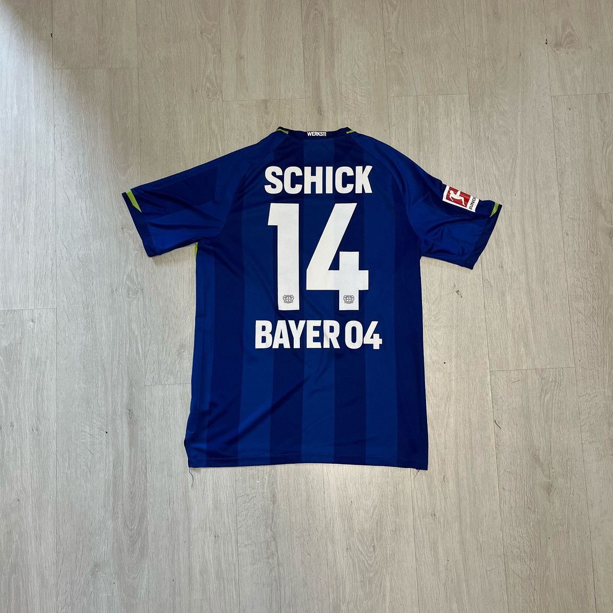 Other Jako Bayer Leverkusen 2021/2022 3rd #14 Schick Size US L / EU 52-54 / 3 - 1 Thumbnail