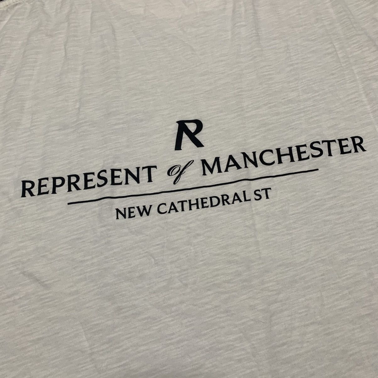 Represent Clo. Represent XS Manchester Store Exclusive Flat White Tee Size US XS / EU 42 / 0 - 3 Thumbnail