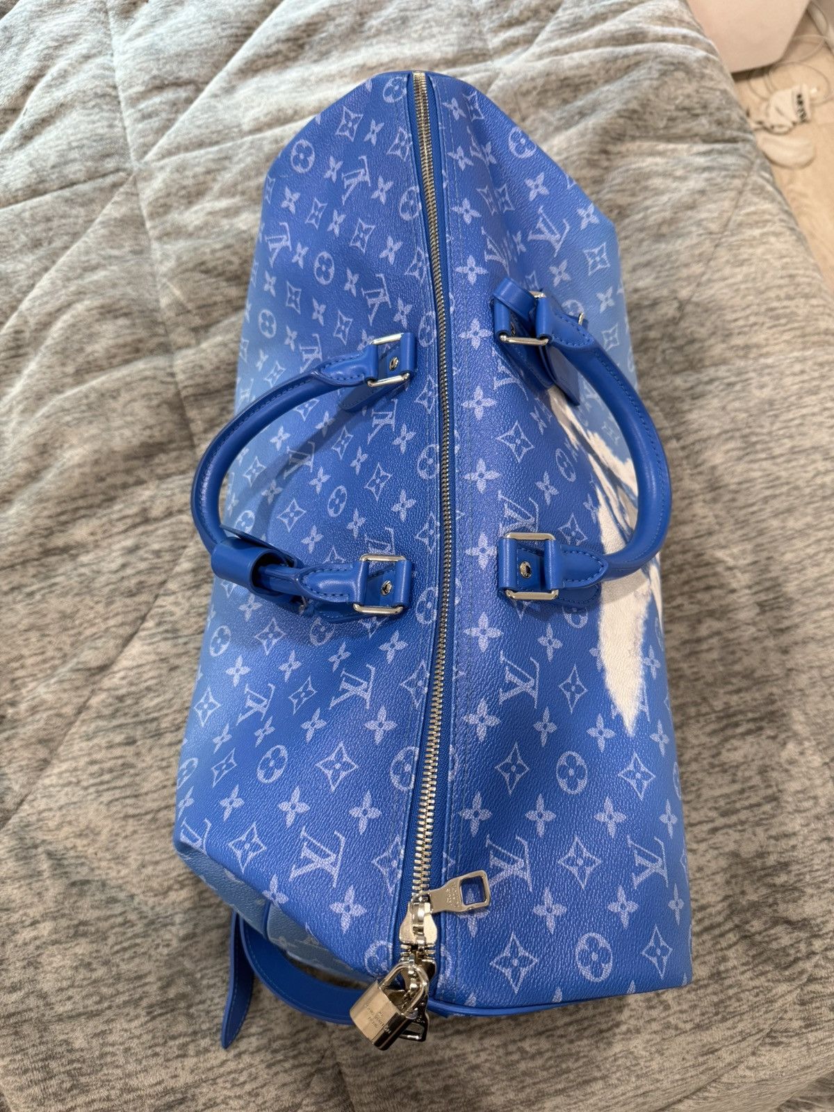 Louis Vuitton Louis Vuitton Cloud Keepall 50 FW20 Virgil Abloh Size ONE SIZE - 4 Thumbnail