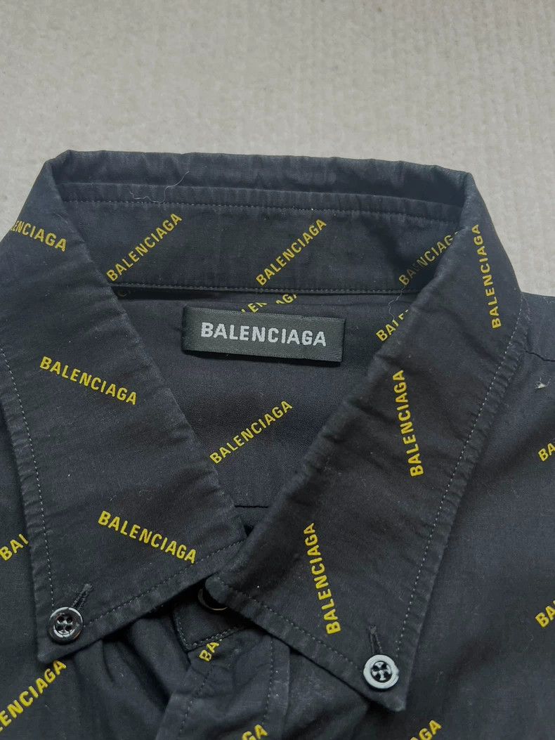 Balenciaga Balenciaga size 39 Bullet screen full of shirt Size US M / EU 48-50 / 2 - 2 Thumbnail