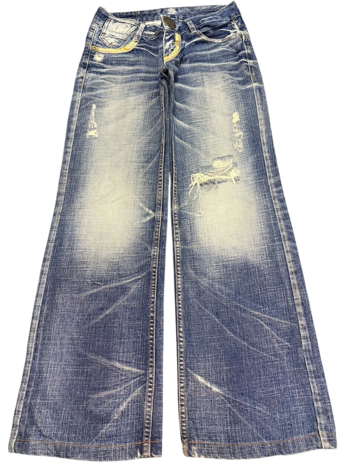 Hysteric Glamour Vintage Red Pepper Distressed Low Rise Flare Jeans Size 28" / US 6 / IT 42 - 1 Thumbnail