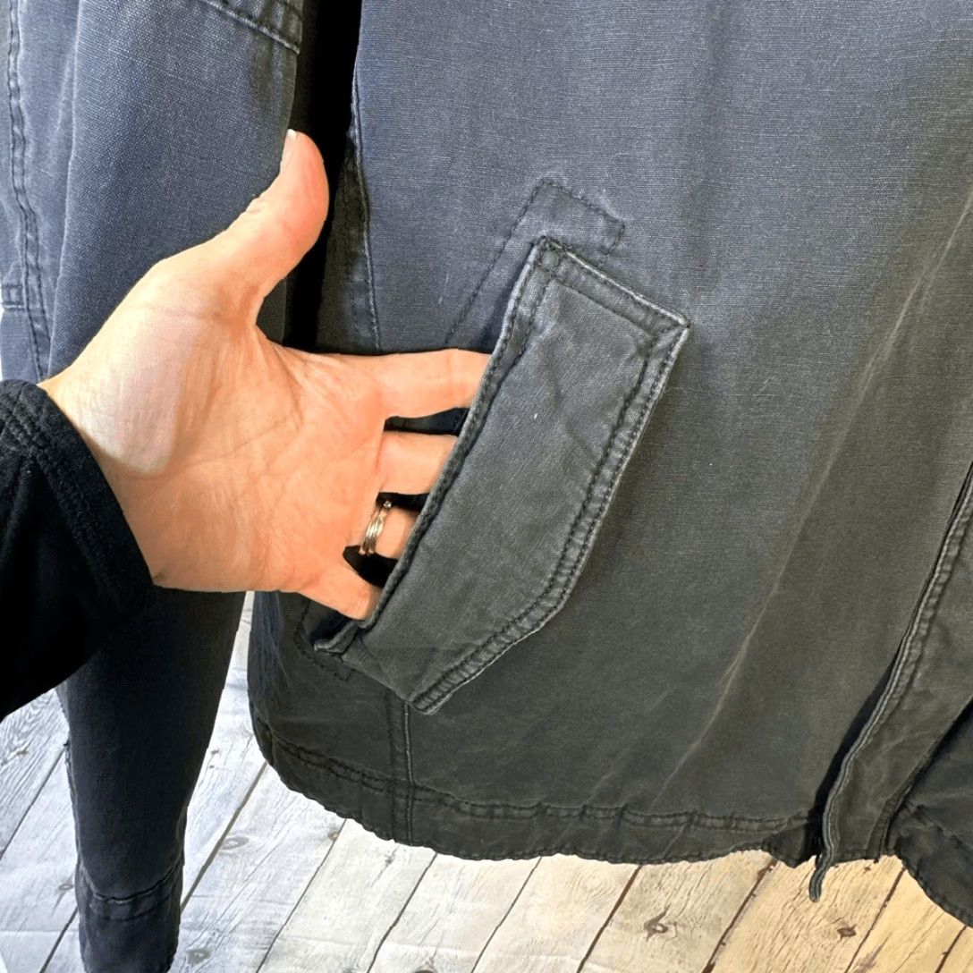 Levi's VINTAGE Levi’s Trucker Jacket Men’s 2XL Navy Faded Sherpa Lined Removable Liner Blue Black Exterior Military Jacket Mens Size US XXL / EU 58 / 5 - 3 Thumbnail