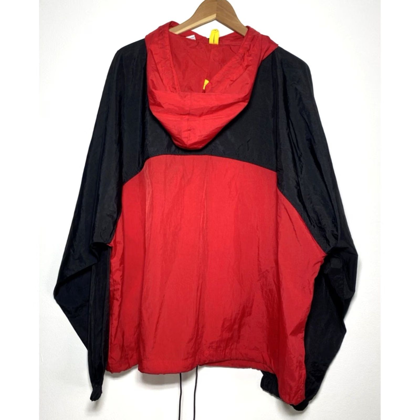 Marlboro VINTAGE Marlboro Adventure Team Jacket Windbreaker Hooded XL Men Red Black 90s Full Zip Size US XL / EU 56 / 4 - 2 Thumbnail