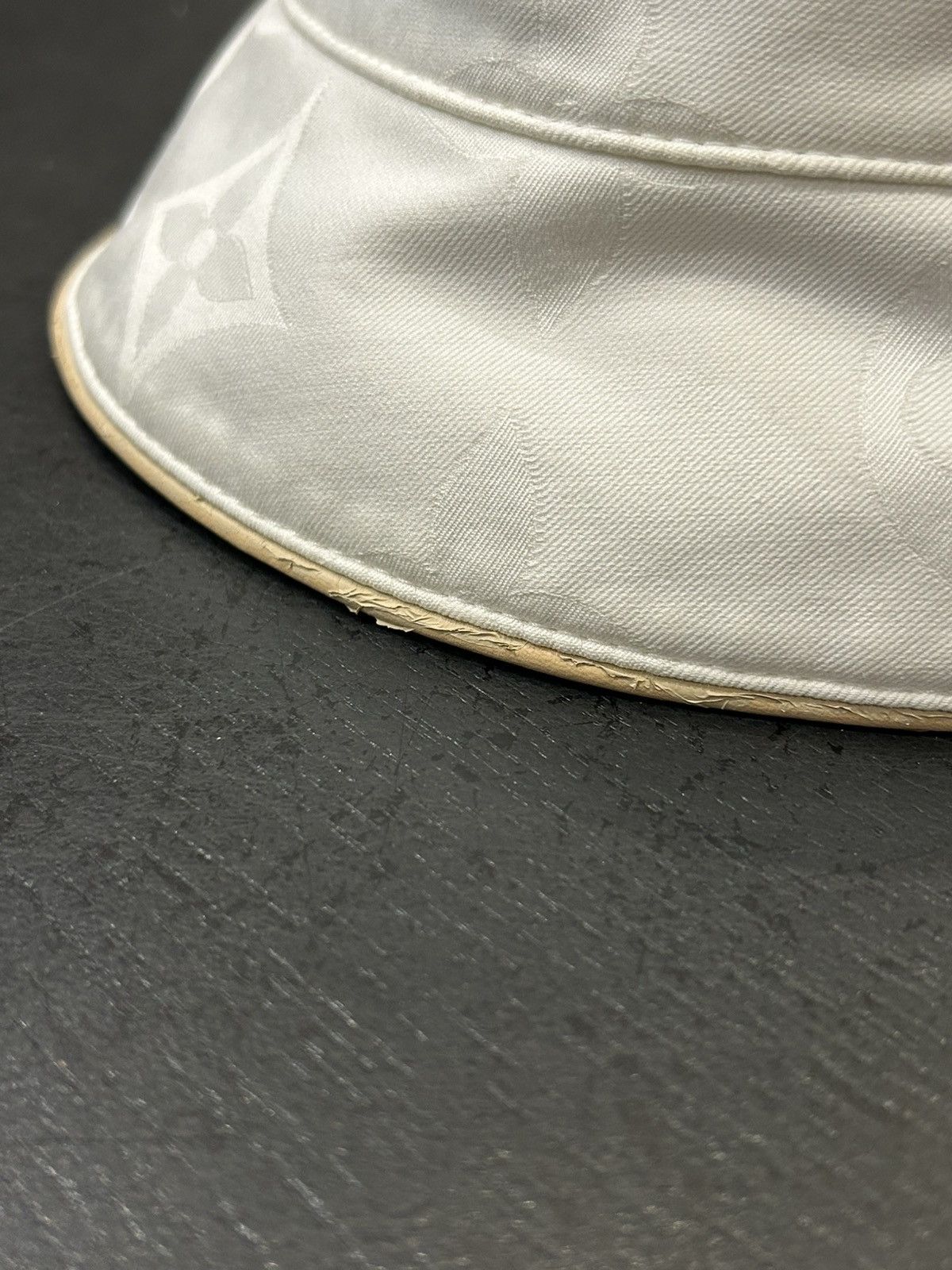 Louis Vuitton Louis Vuitton Reversible Bucket Hat Size ONE SIZE - 5 Thumbnail