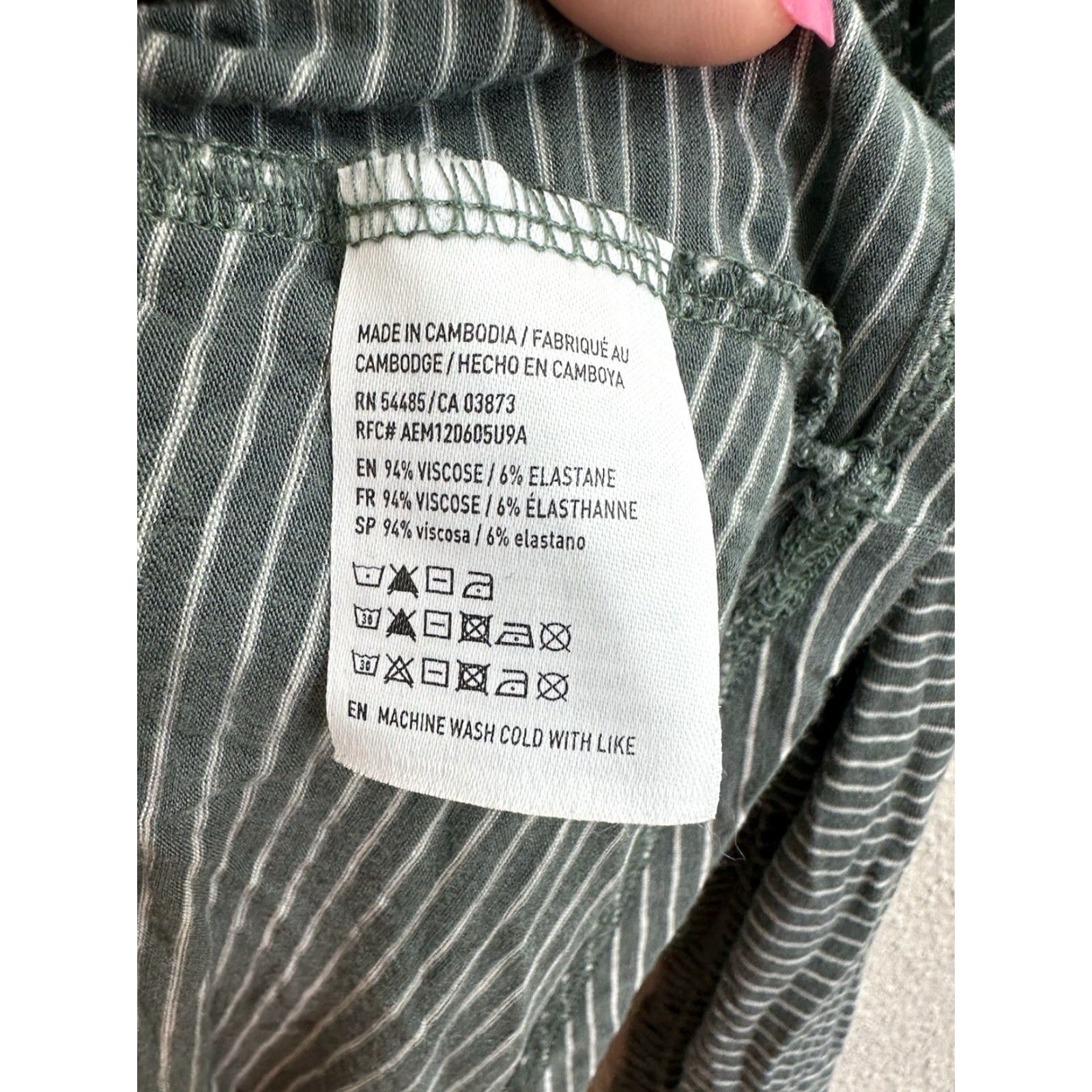 American Eagle Outfitters American Eagle Outfitters Blouse Shirt Long Sleeve Green Size M Womens Slub Knit V-Neck Size M / US 6-8 / IT 42-44 - 5 Thumbnail