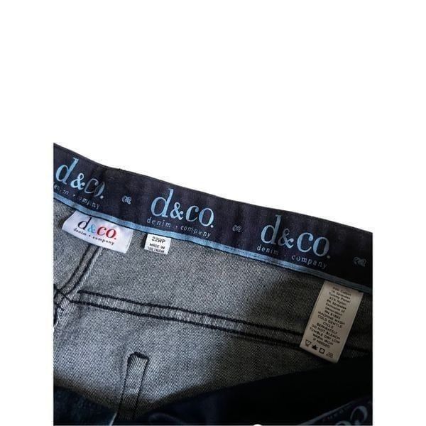 Denim & Co. D&Co. Denim & Company ankle jeans size 22W Size 42" / US 20 - 6 Thumbnail