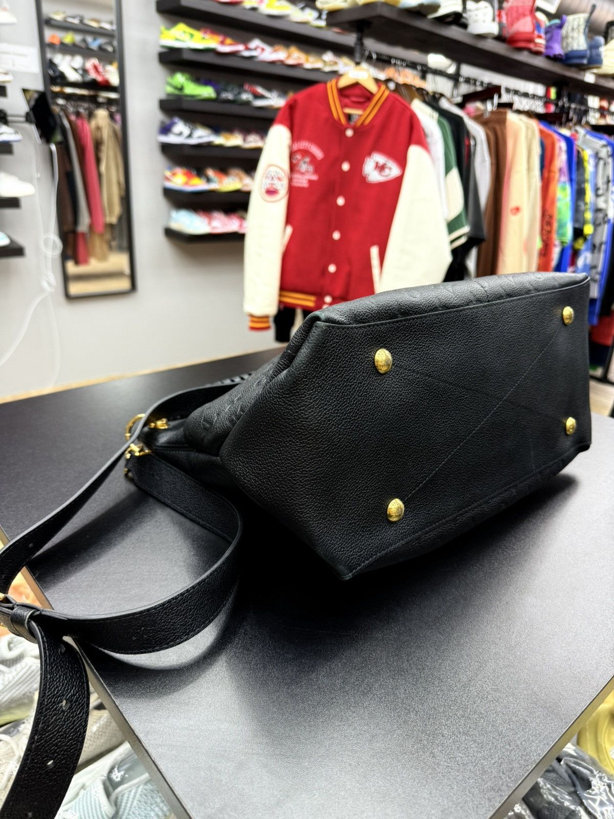 Louis Vuitton Louis Vuitton Maida Hobo Bag BLK Monogram Empreinte Leather Size ONE SIZE - 16 Thumbnail