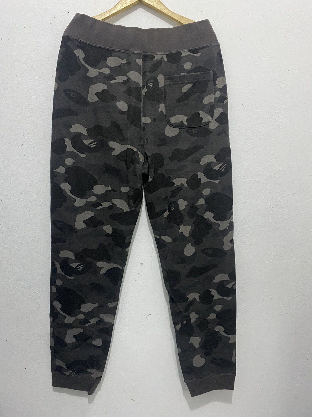Bape A Bathing Ape Bape Tiger Black Camo Sweatpants Size US 34 / EU 50 - 4 Thumbnail