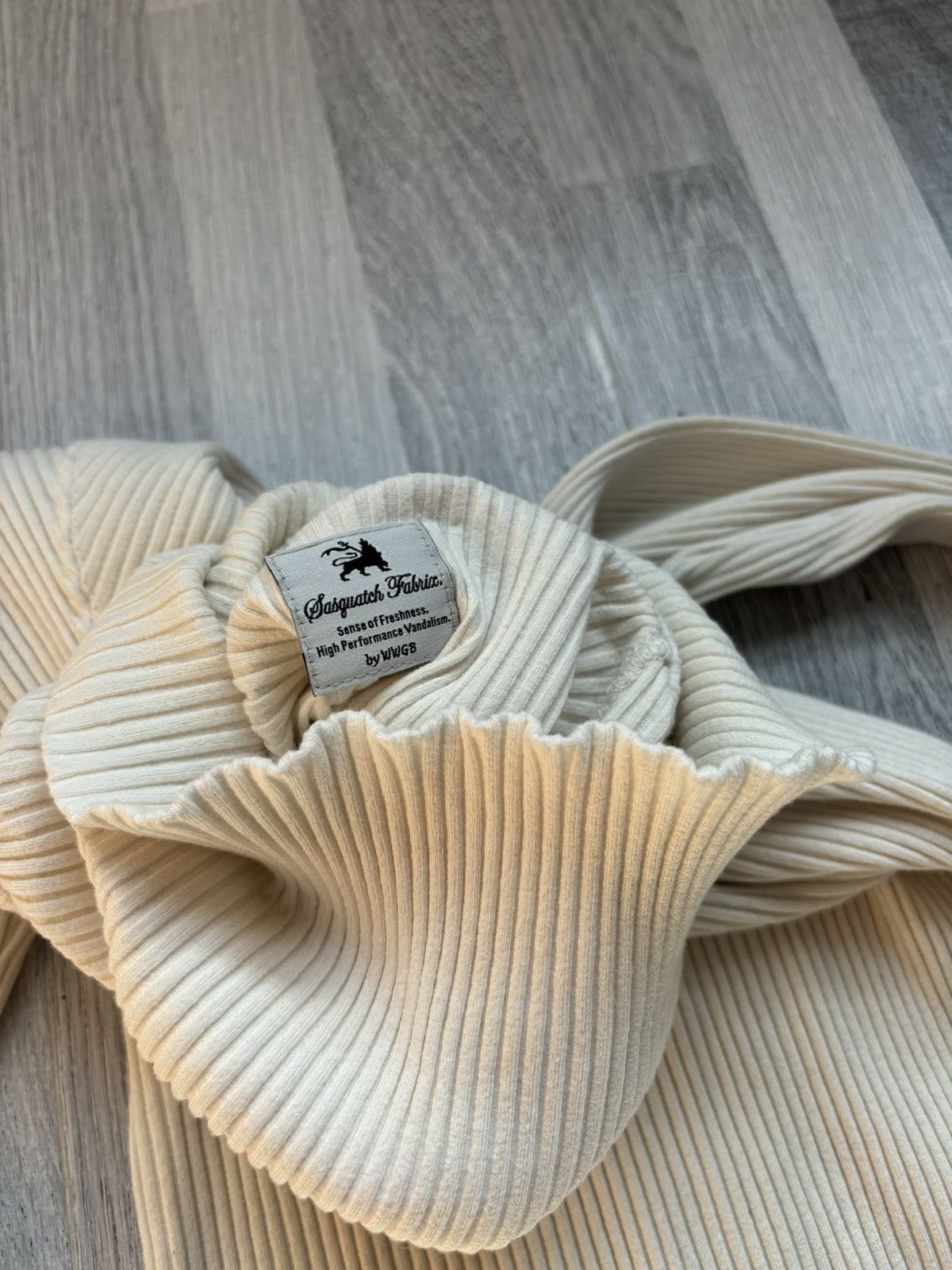 Sasquatchfabrix Sasquatchfabrix AW18 White Turtleneck Elastic Sweater Size US S / EU 44-46 / 1 - 3 Thumbnail