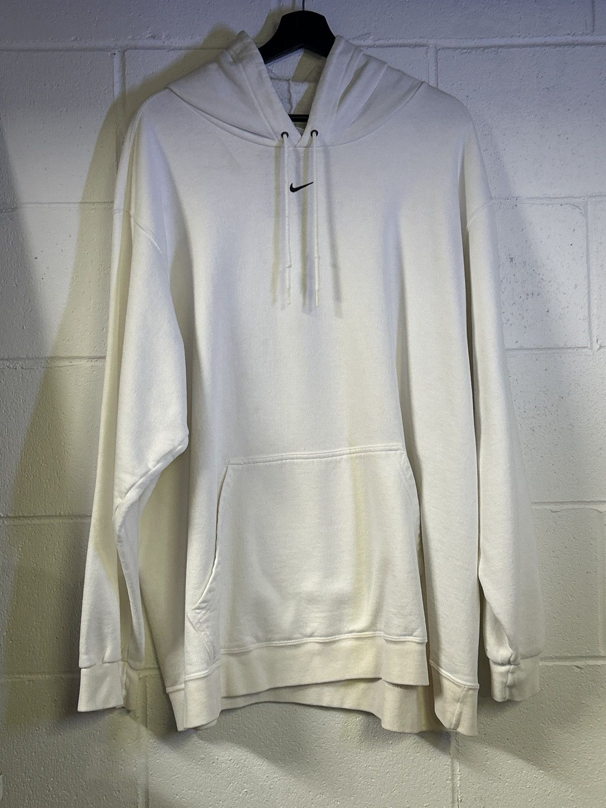 image of Nike x Vintage White Y2K Centerswoosh Hoodie, Men's (Size 2XL)