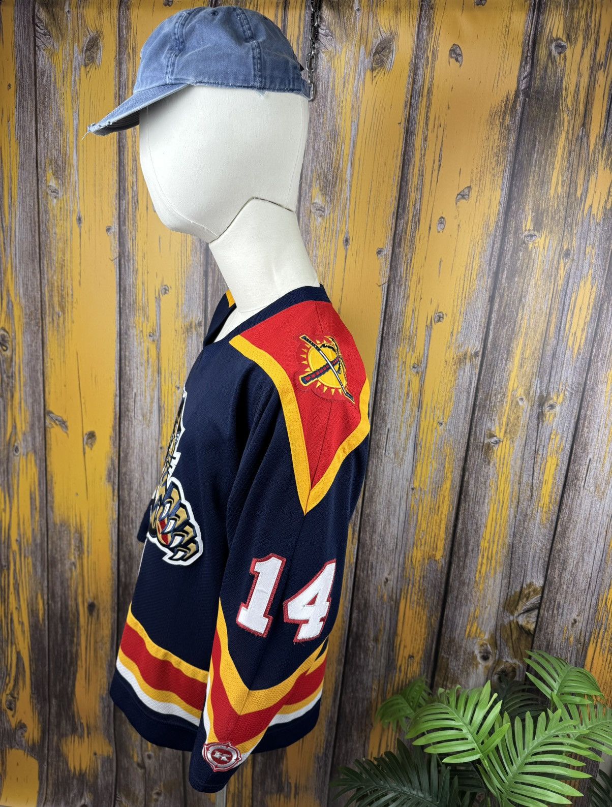 Koho KONO Florida Panthers Broken Stick #14 Hockey T-shirt Size US M / EU 48-50 / 2 - 4 Thumbnail