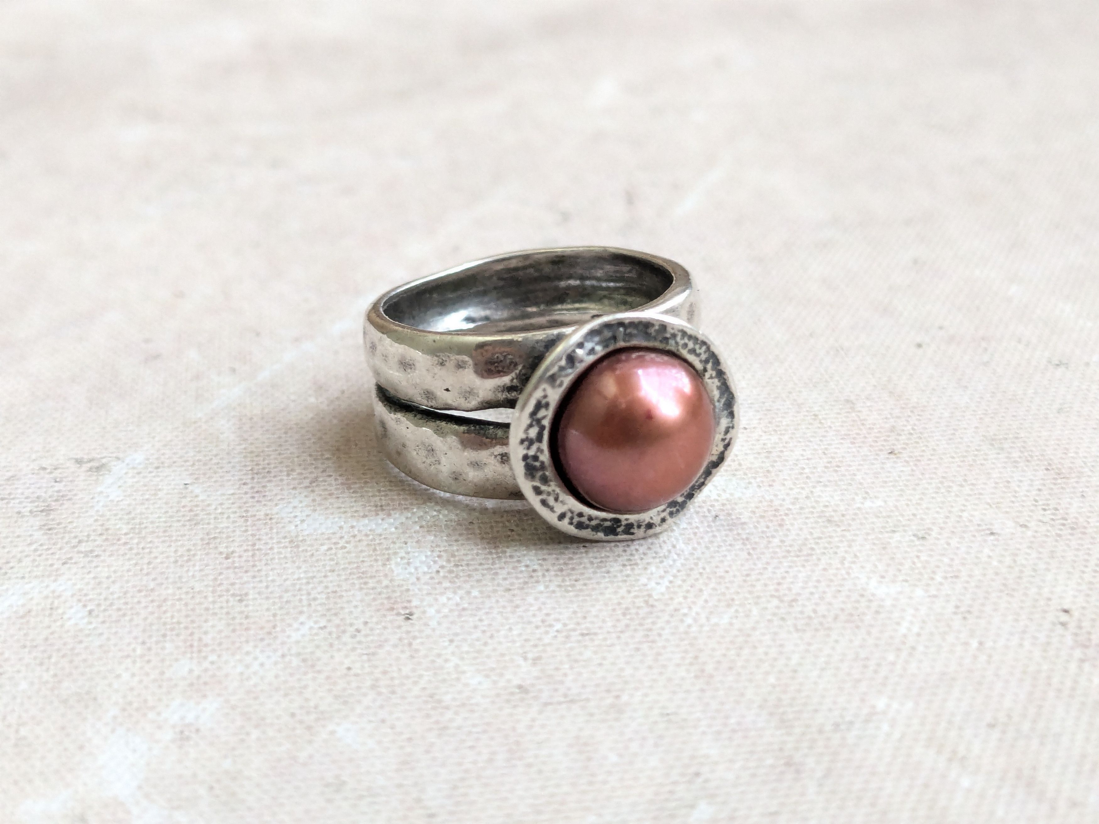Sterling Silver Didae Sterling Silver Ring Pink Pearl 8.25 Hammered Size ONE SIZE - 1 Thumbnail