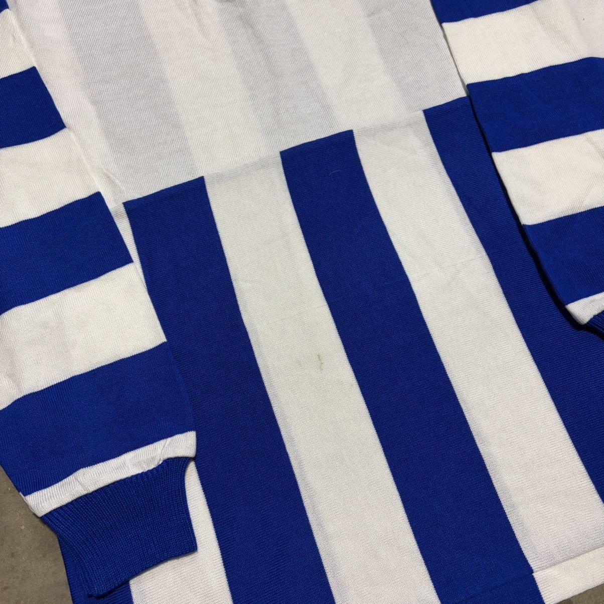 Vintage Vintage North Melbourne Kangaroos AFL Football Jersey Knit Size US L / EU 52-54 / 3 - 9 Thumbnail