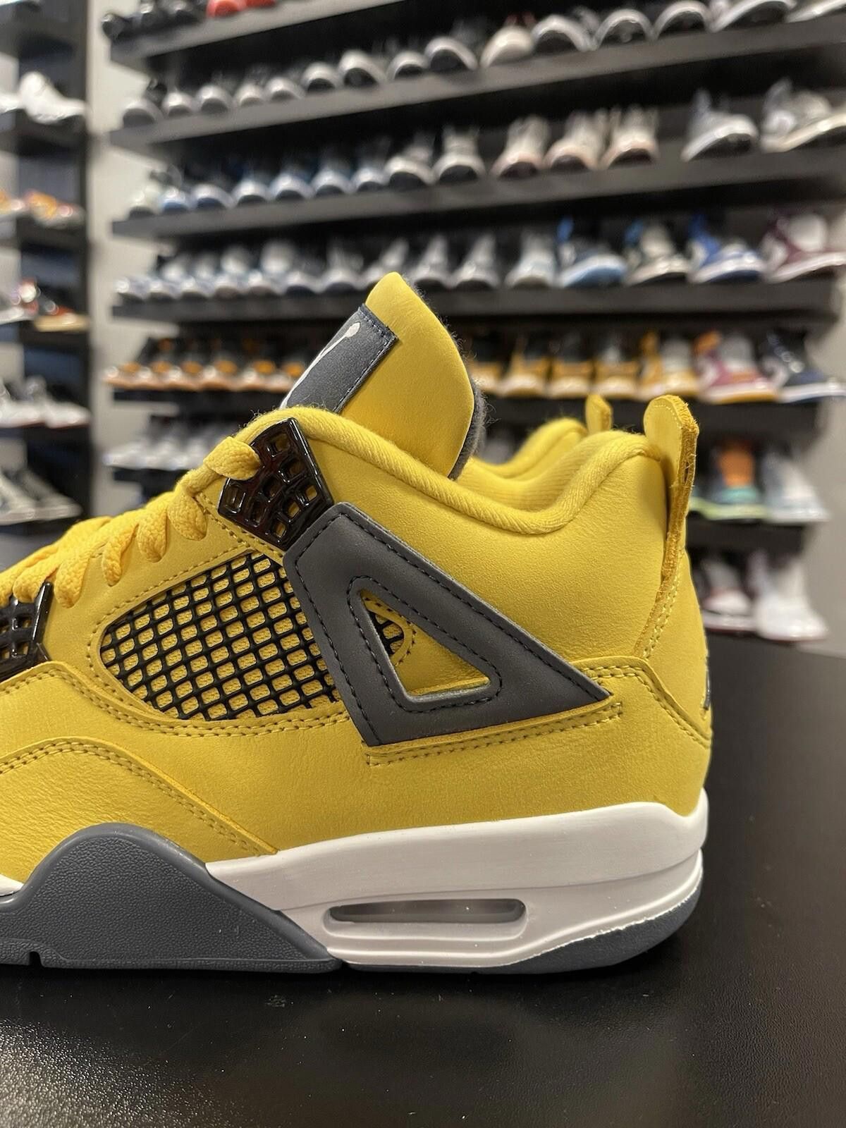 Nike Size 8 - Nike Air Jordan 4 Lightning 2021 CT8527-700 OG IV Size US 8 / EU 41 - 4 Thumbnail